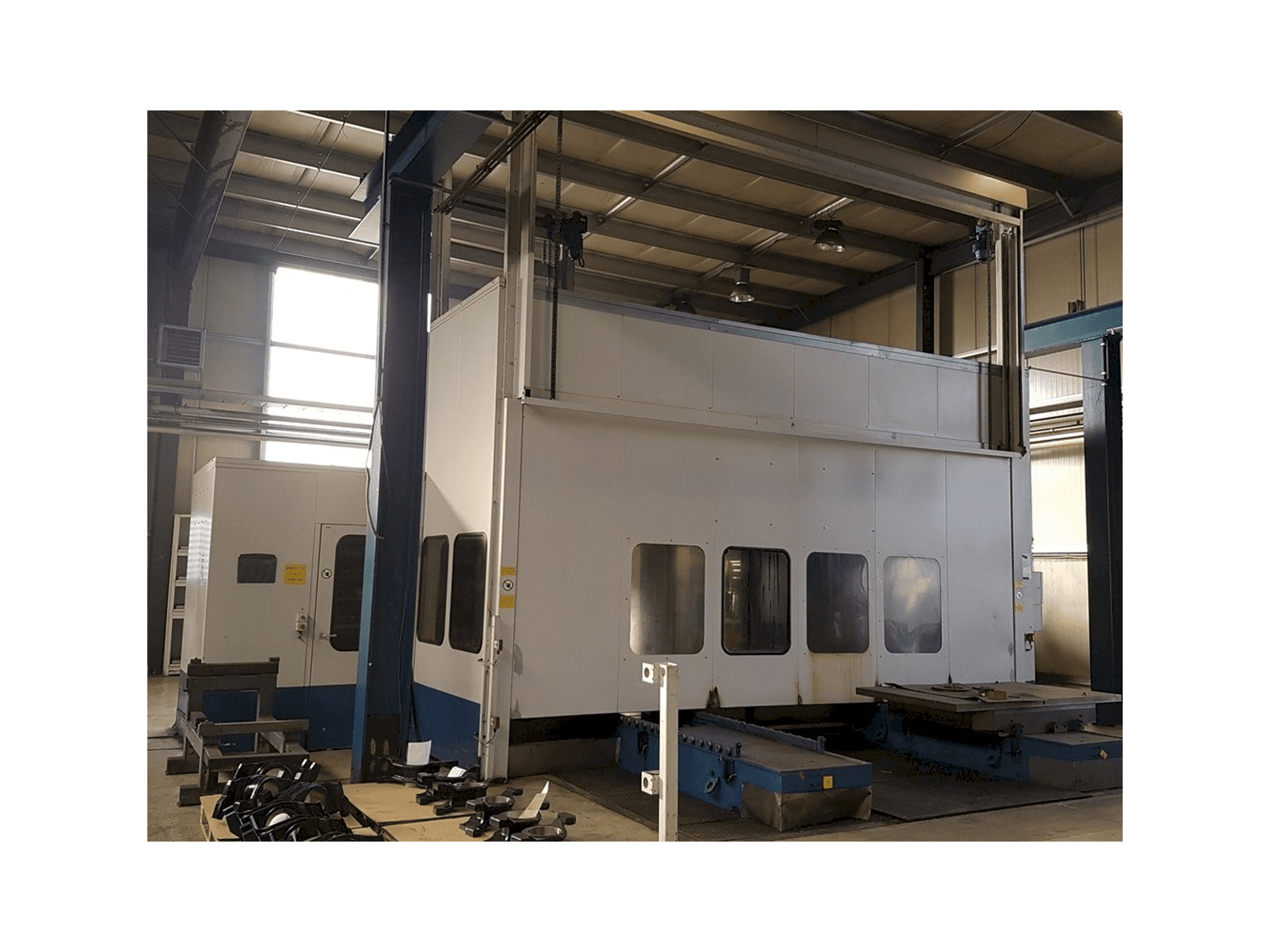 Čelní pohled na PEGARD FLEXIVIT 3 stroj