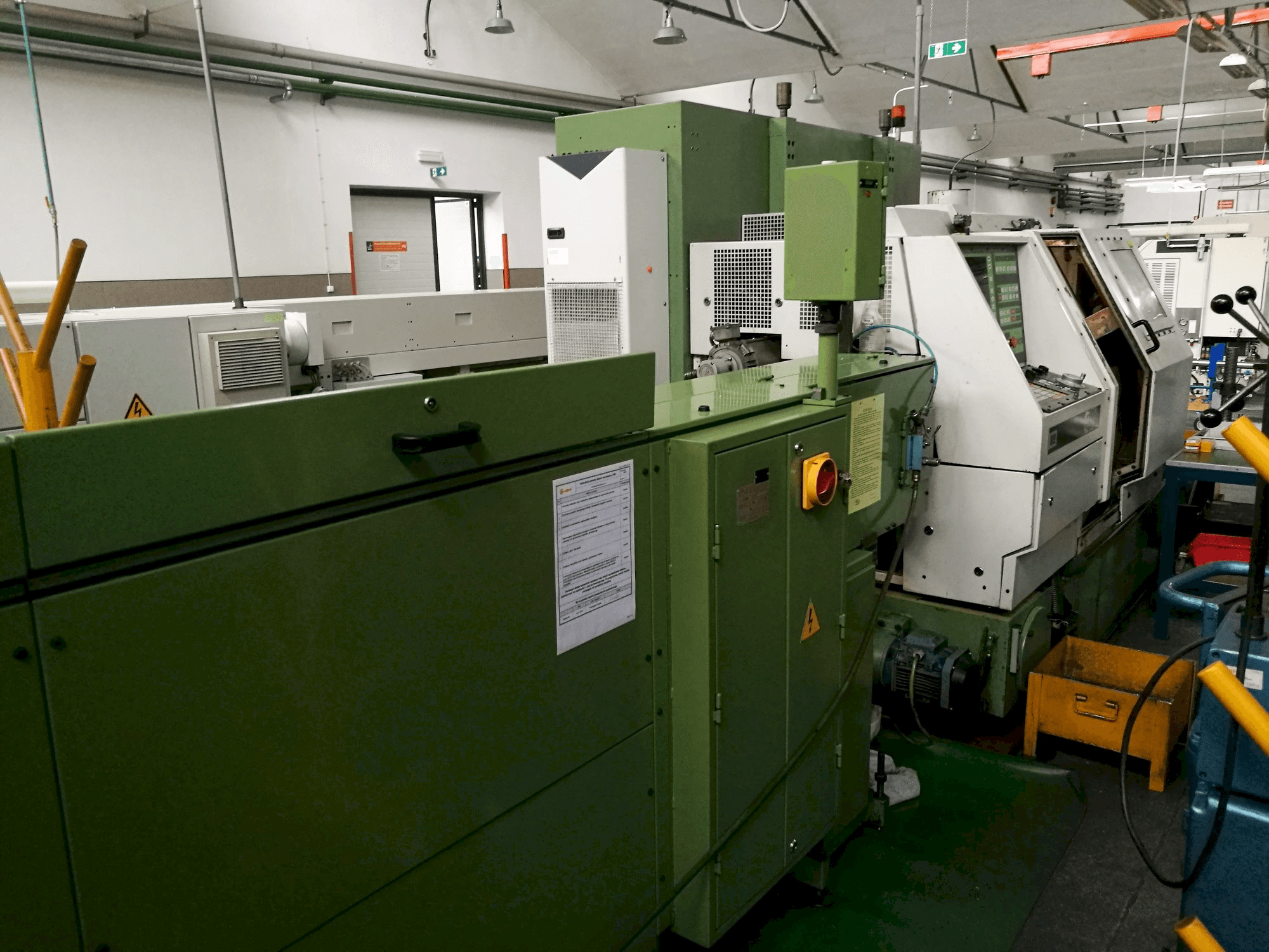 Čelní pohled na TRAUB TNS 30/42 D stroj