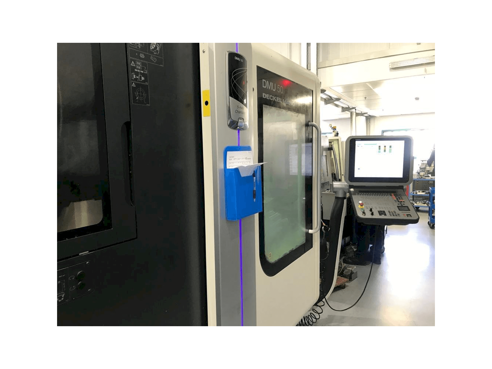 Čelní pohled na DMG Mori Seiki DMU 50 stroj