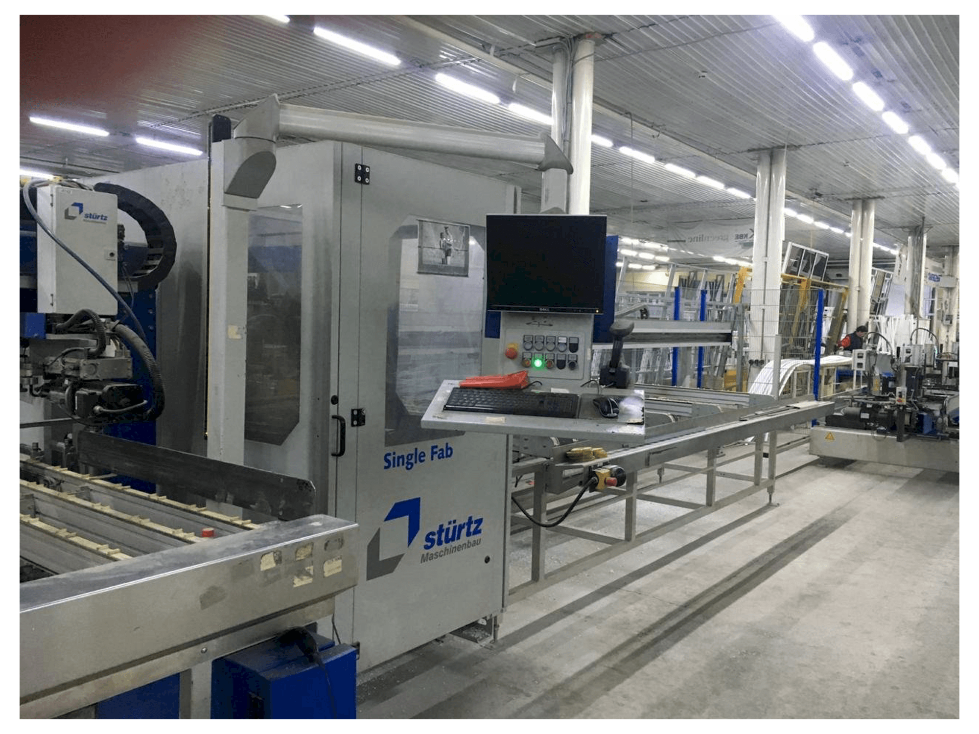 Čelní pohled na Sturtz NFZ-JC-JM-160-X stroj