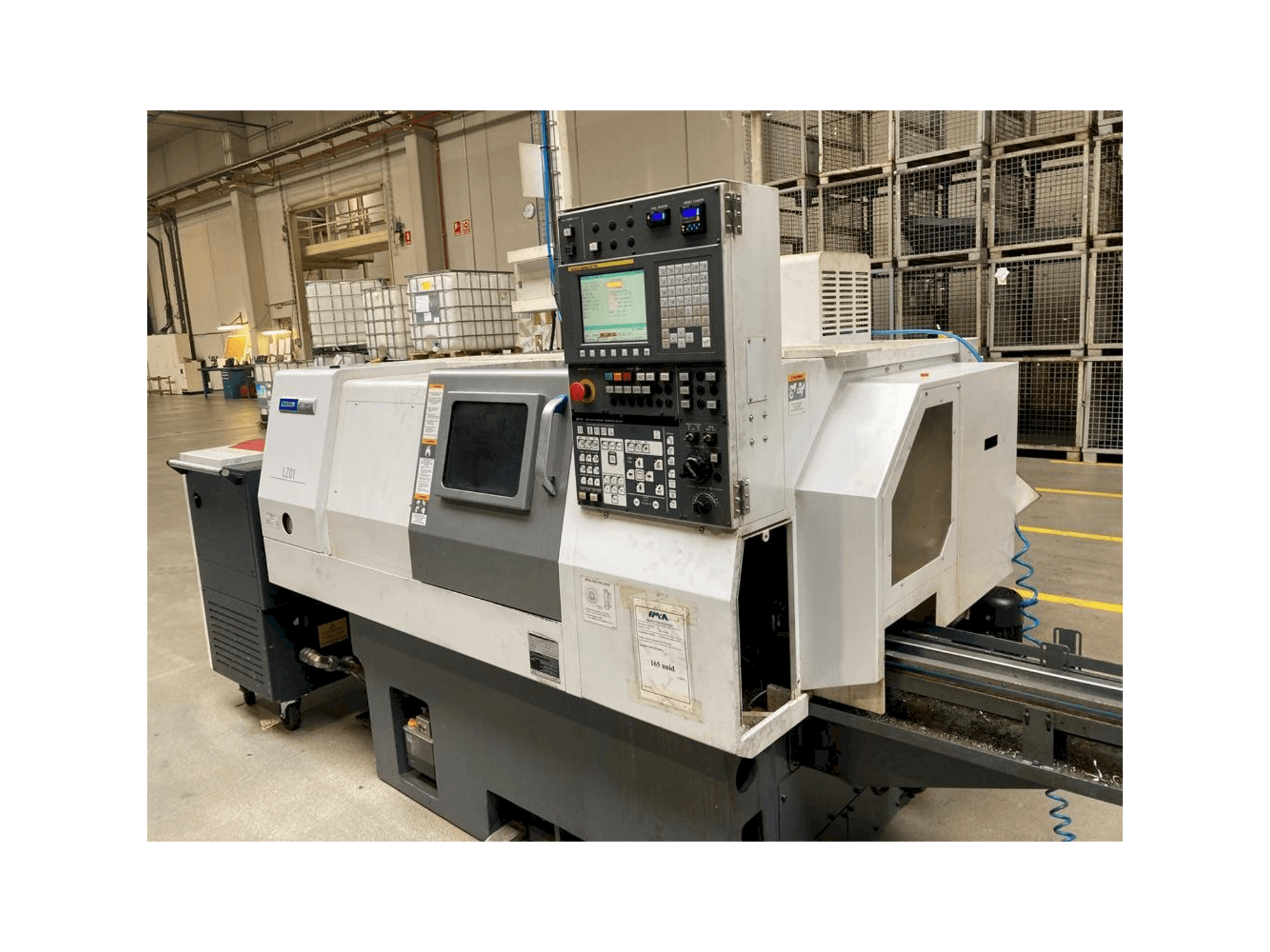 Čelní pohled na Miyano LZ-01RY2 stroj