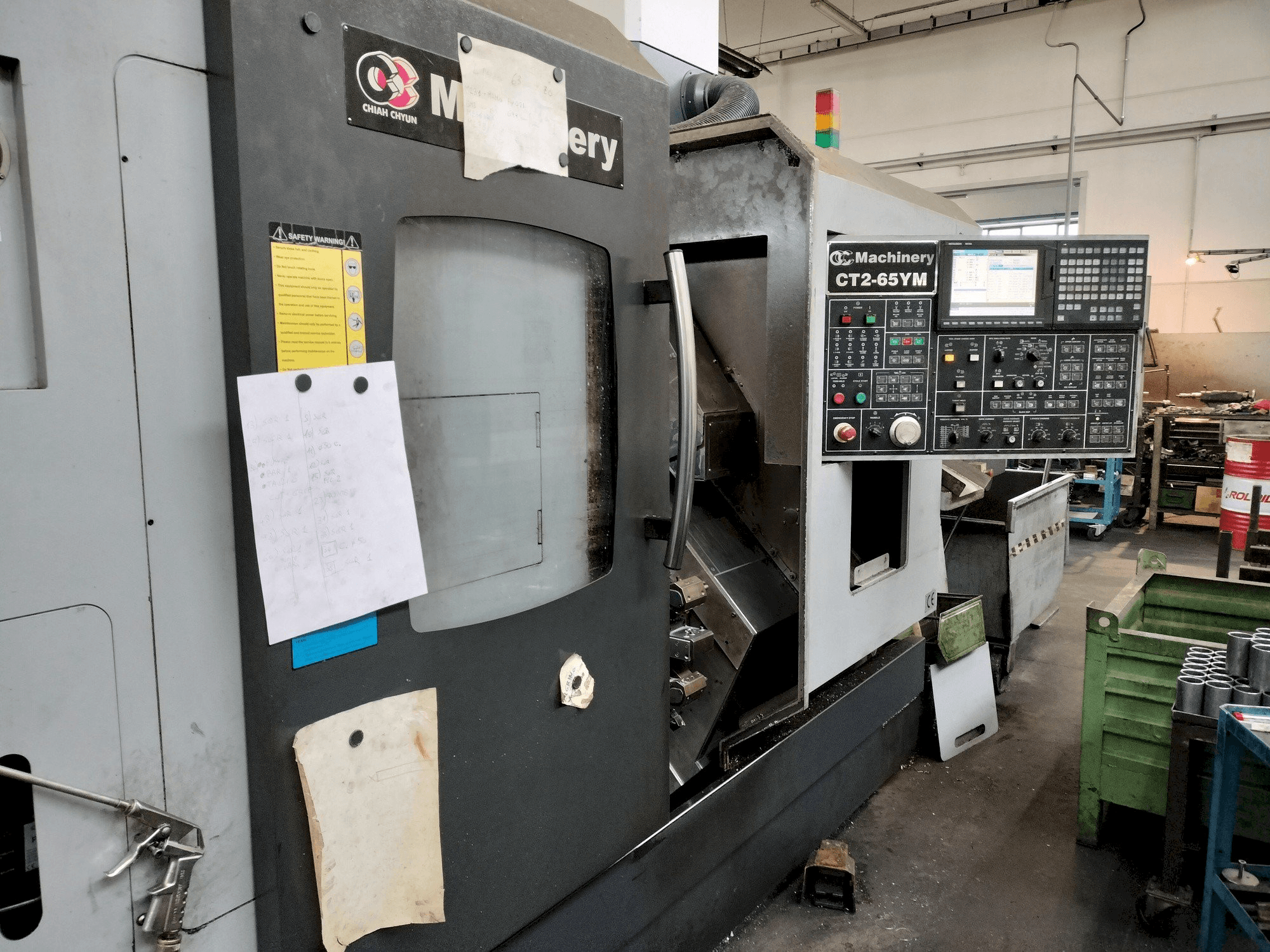 Čelní pohled na CC Machinery CT2-65YM stroj