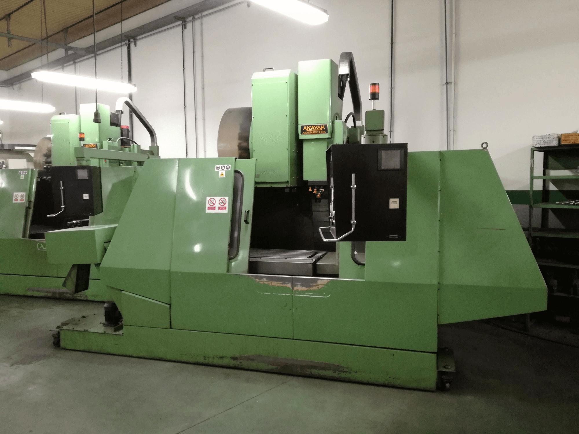 Čelní pohled na ANAYAK ANAKMATIC 9 stroj