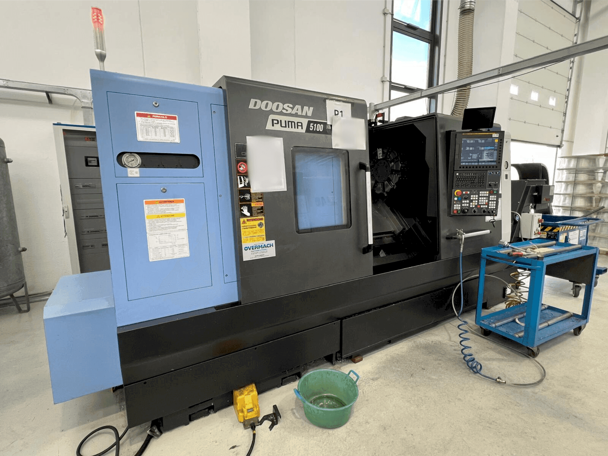 Čelní pohled na DOOSAN Puma 5100B stroj