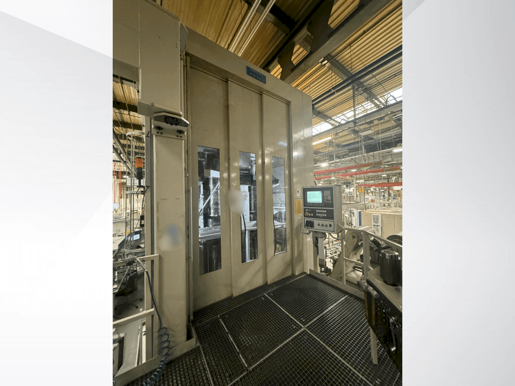 Čelní pohled na FORST RTSA 32x1600x630 stroj