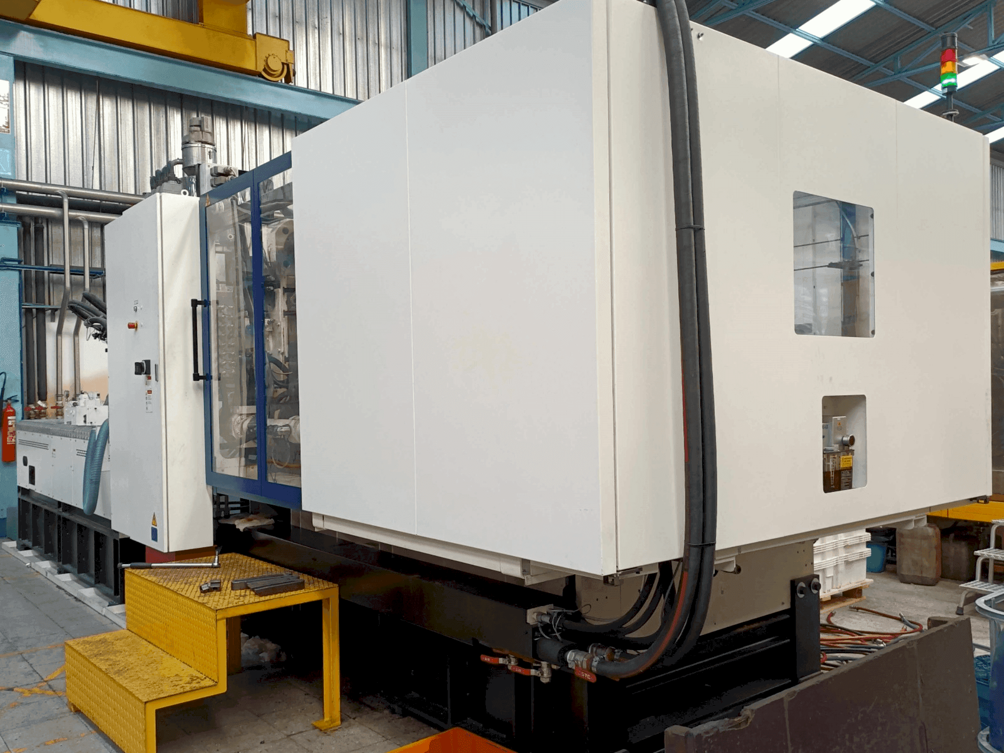 Čelní pohled na HAITIAN JU650II stroj