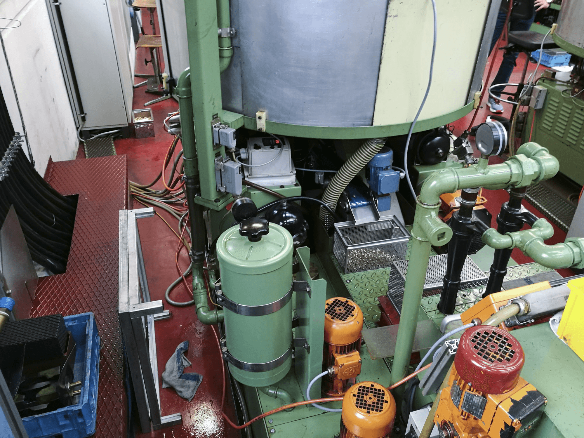 Detail na RIS-INGOLD Rismatic 151LN-6 stroje