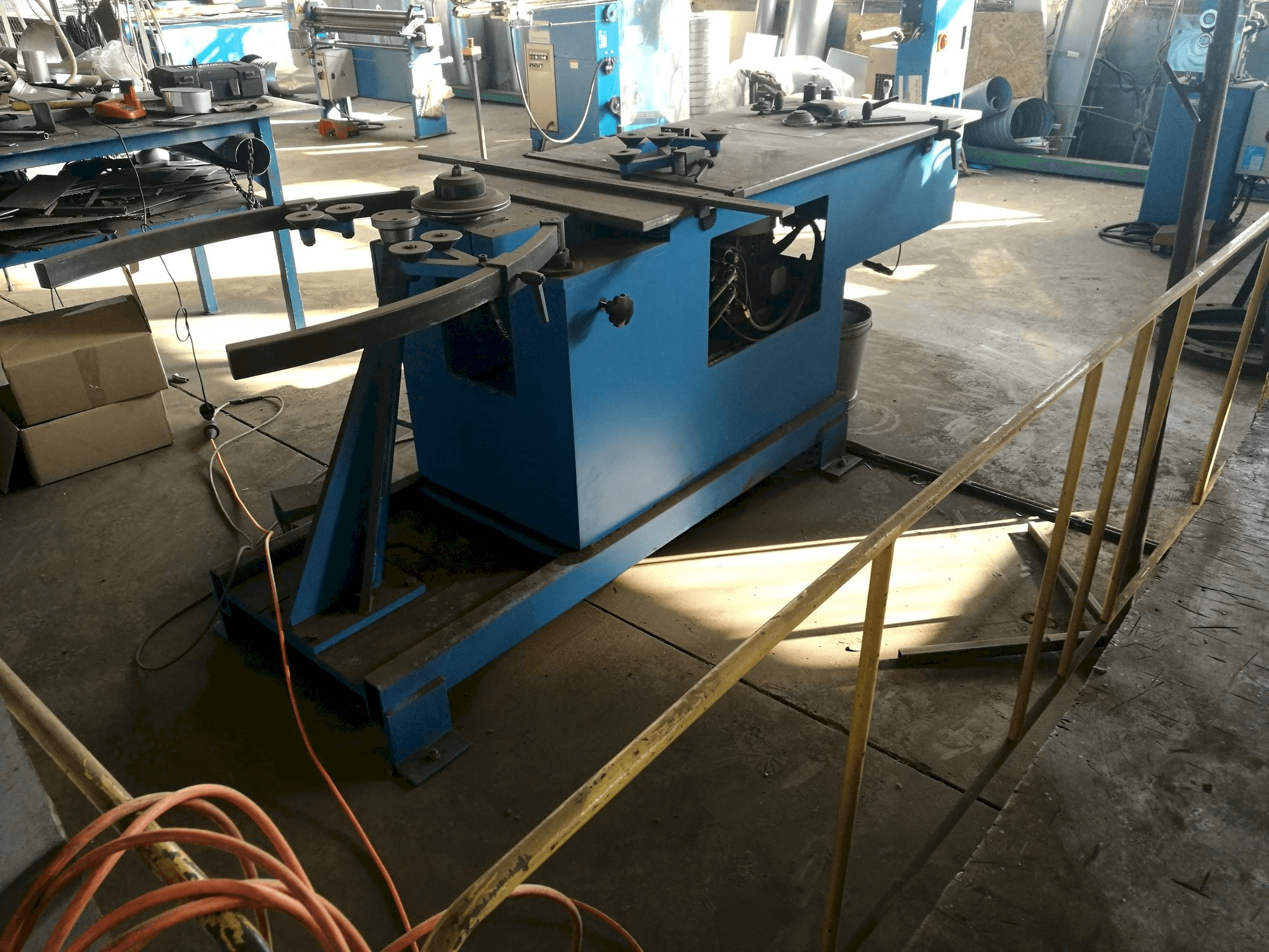 Čelní pohled na SPIRO GORELOCKER -1 stroj