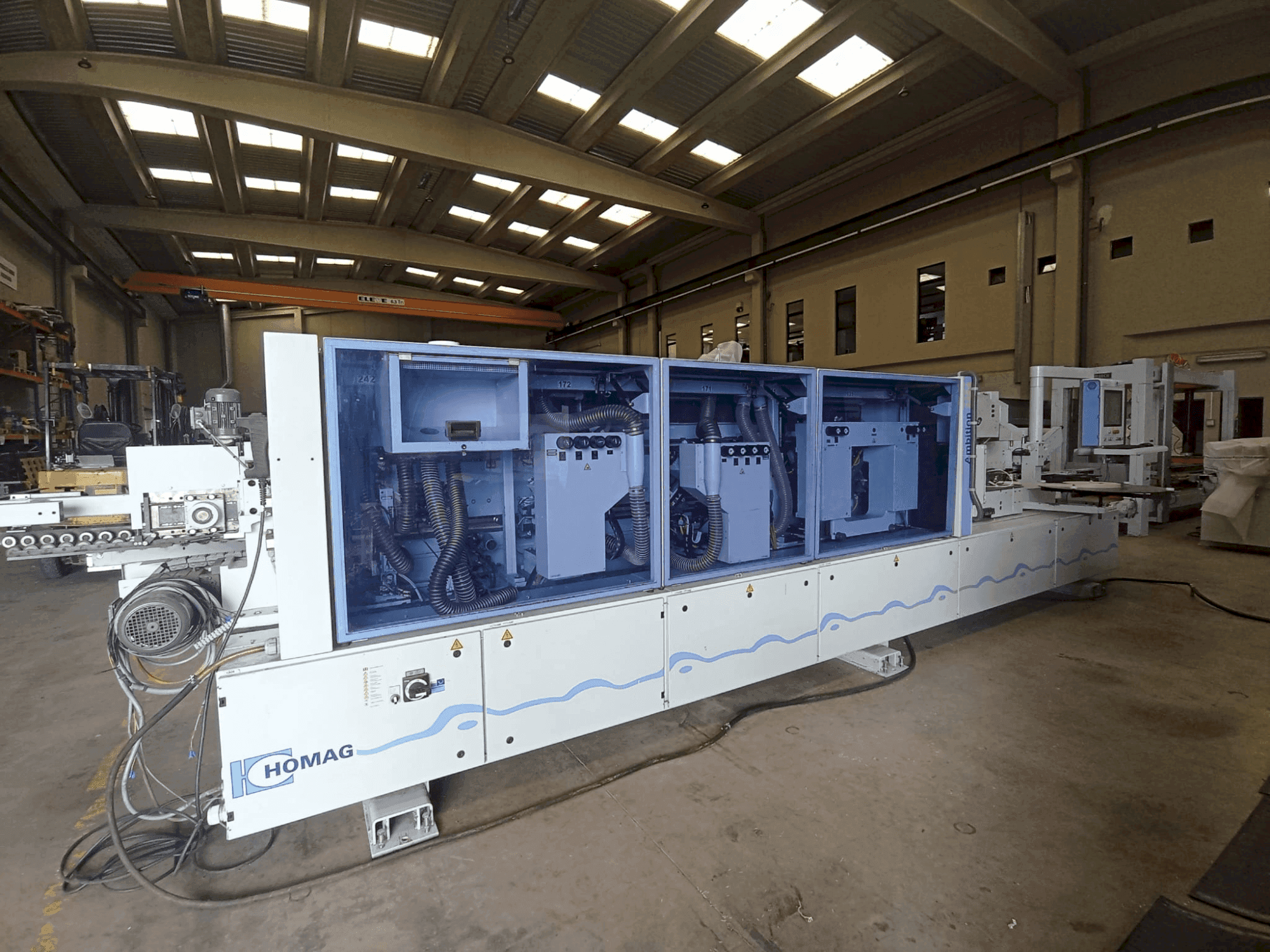 Čelní pohled na HOMAG KAL 210 AMBITION 2264 stroj