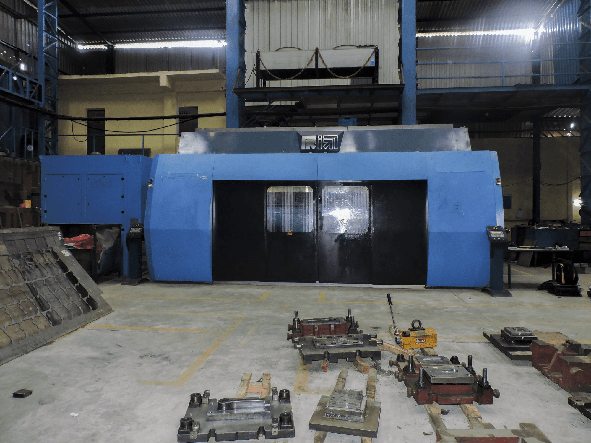 Čelní pohled na Prima Power RAPIDO stroj