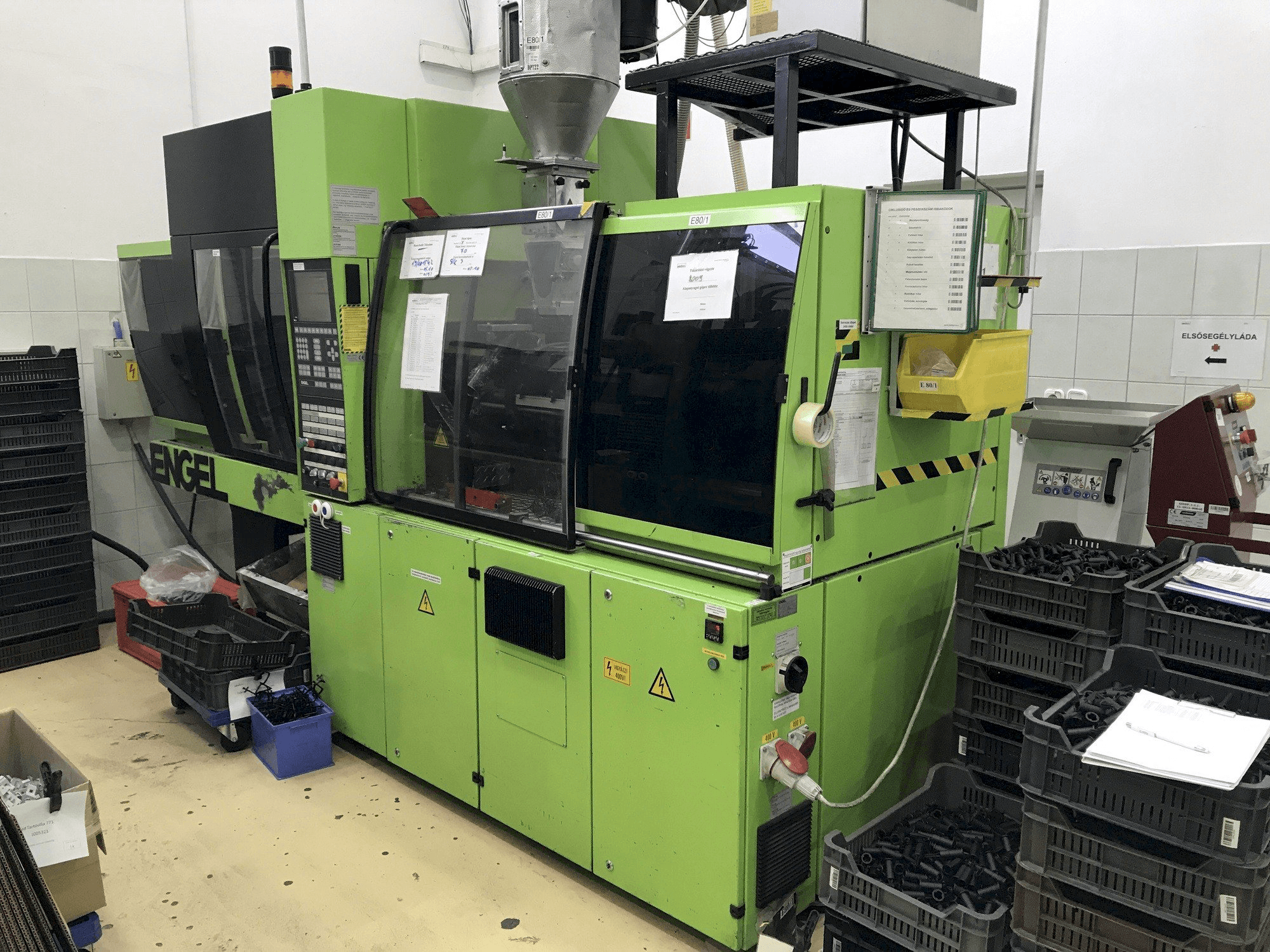 Čelní pohled na ENGEL VC 200/60 Tech stroj