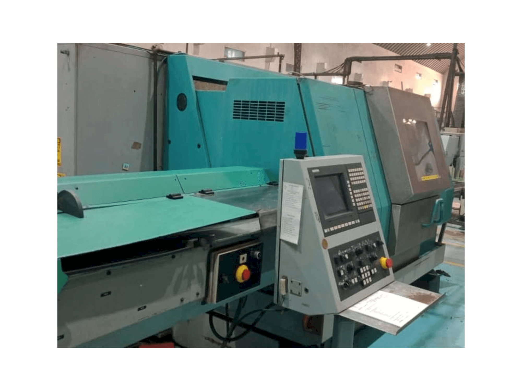 Čelní pohled na Index G200 stroj