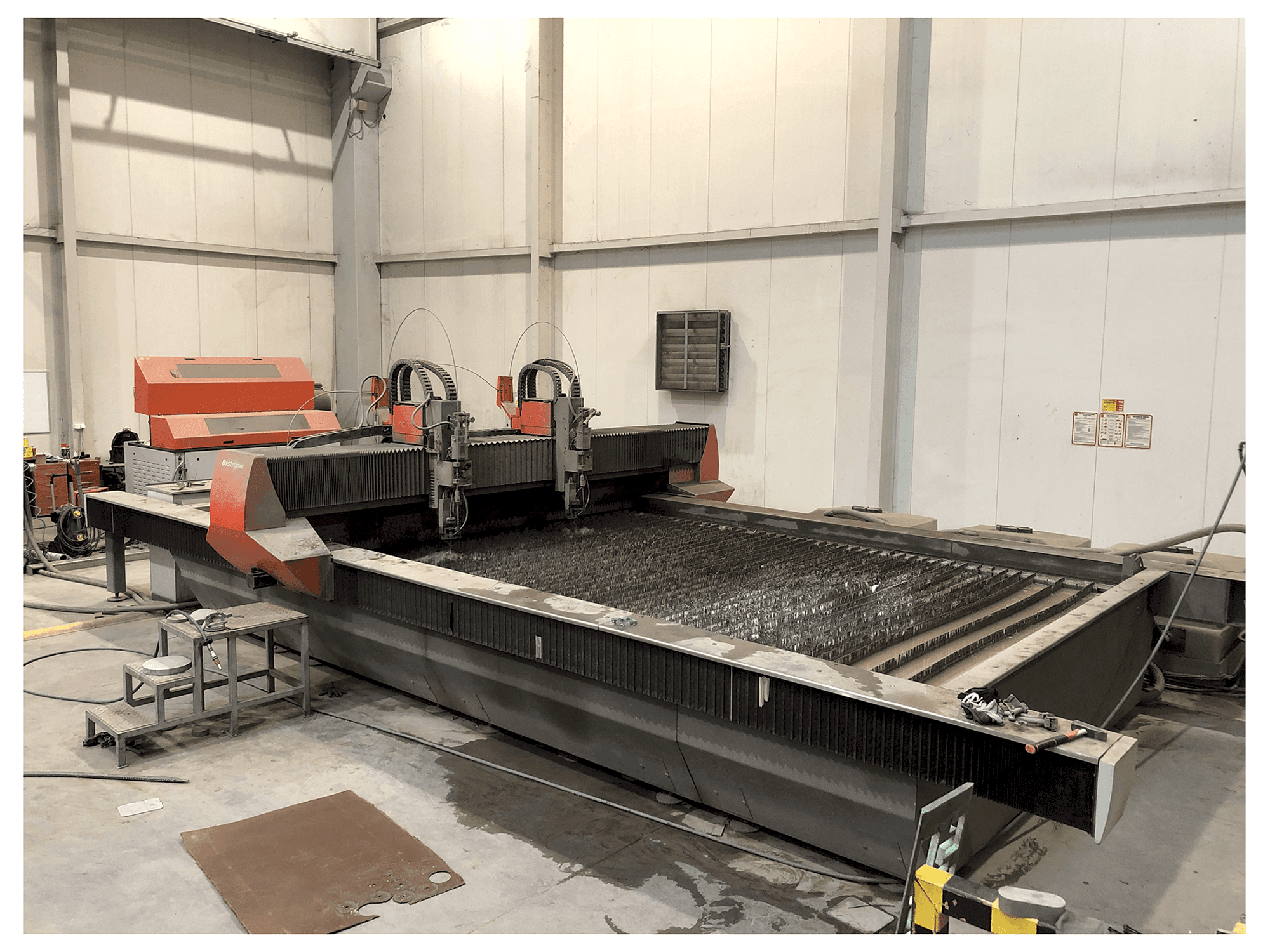 Čelní pohled na Bystronic ByJet Flex 6030 stroj