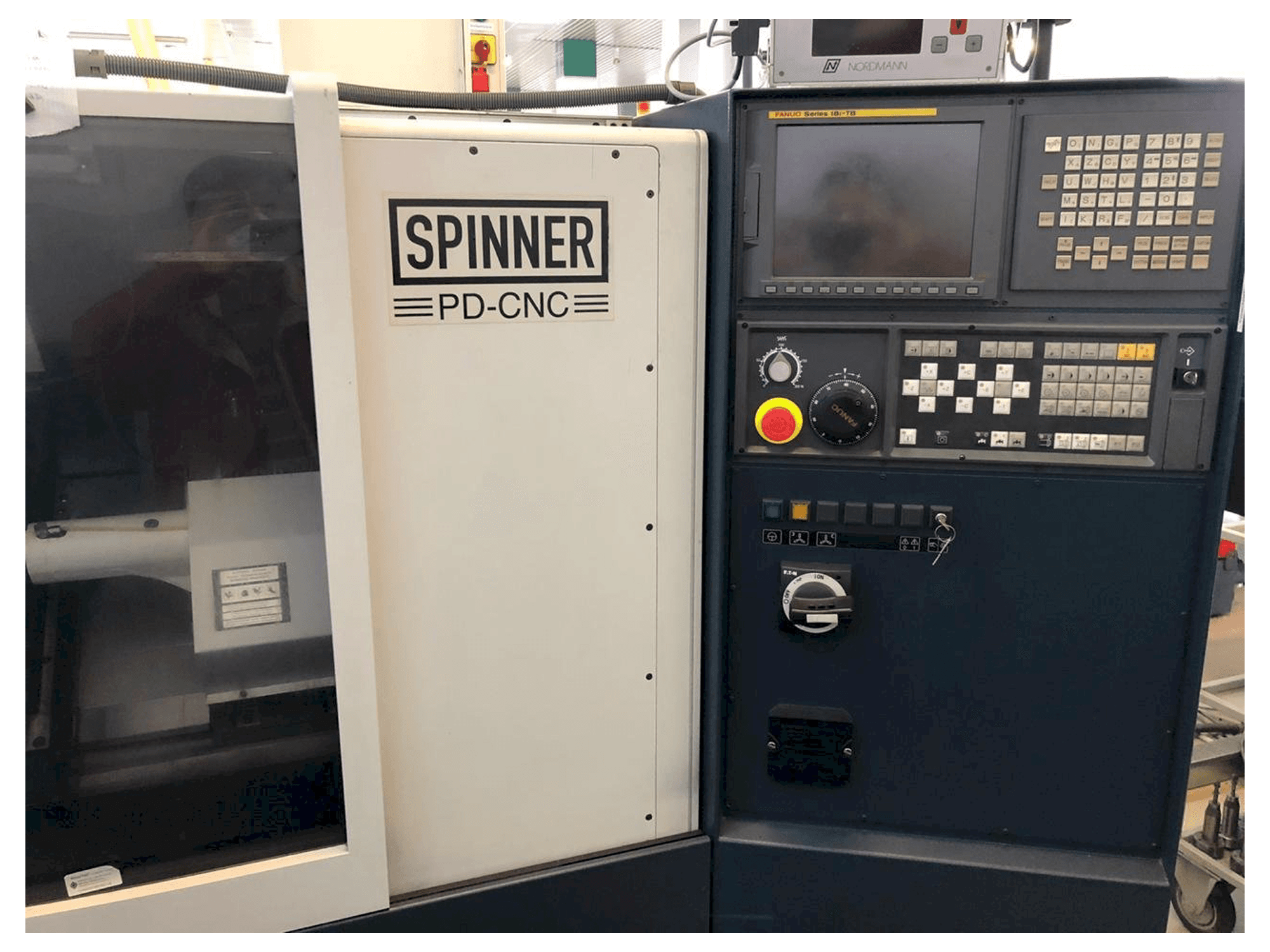 Čelní pohled na SPINNER PD stroj