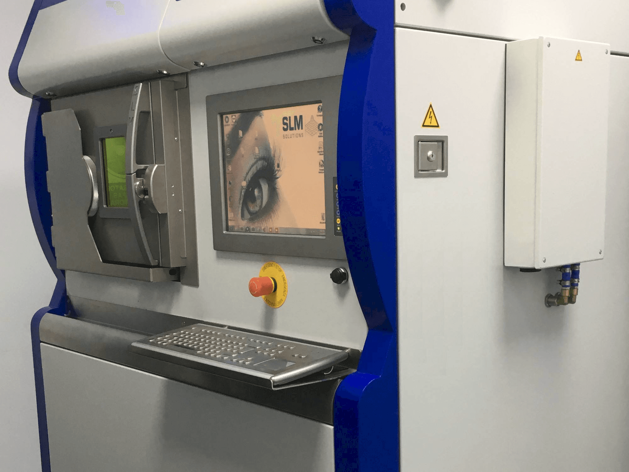 Čelní pohled na SML 125HL stroj