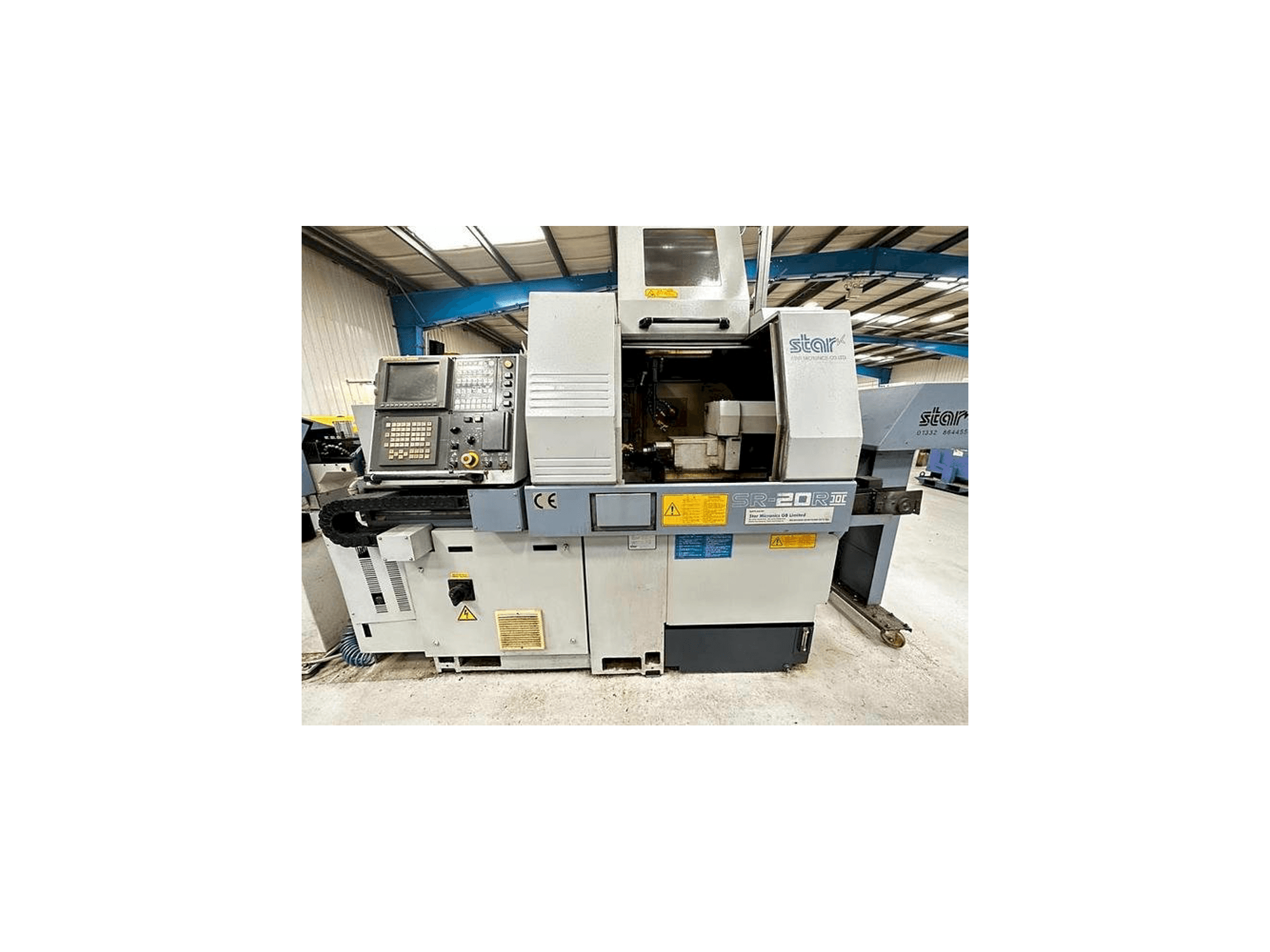 Čelní pohled na Star SR-20 R II stroj