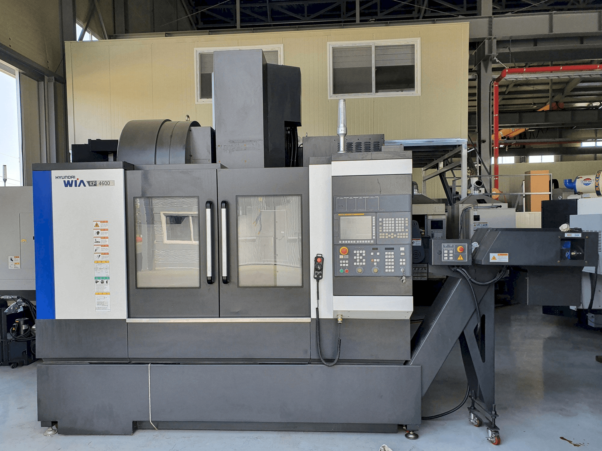 Čelní pohled na Hyundai Wia KF4600 stroj