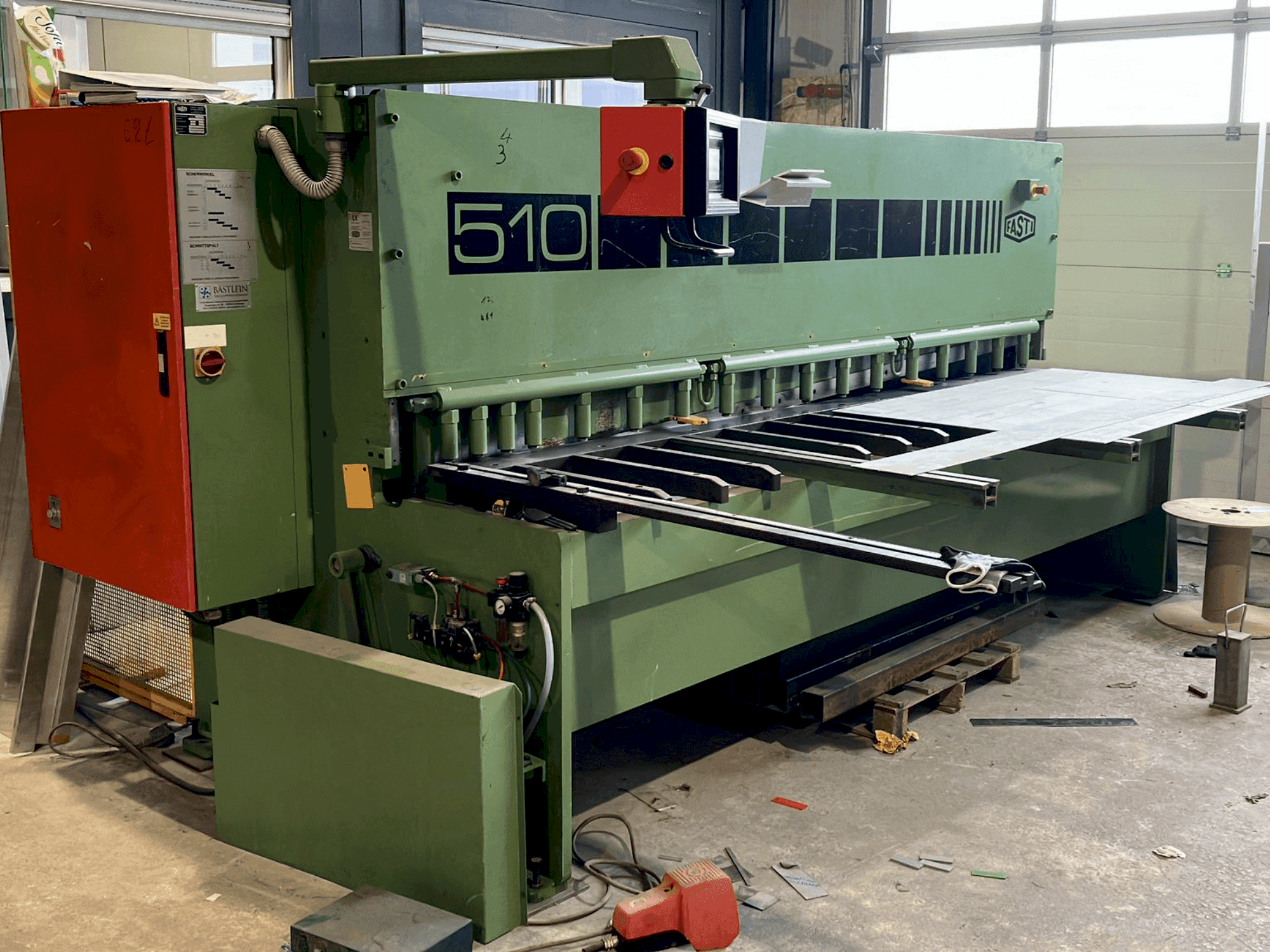 Čelní pohled na FASTI 510-30/6 stroj