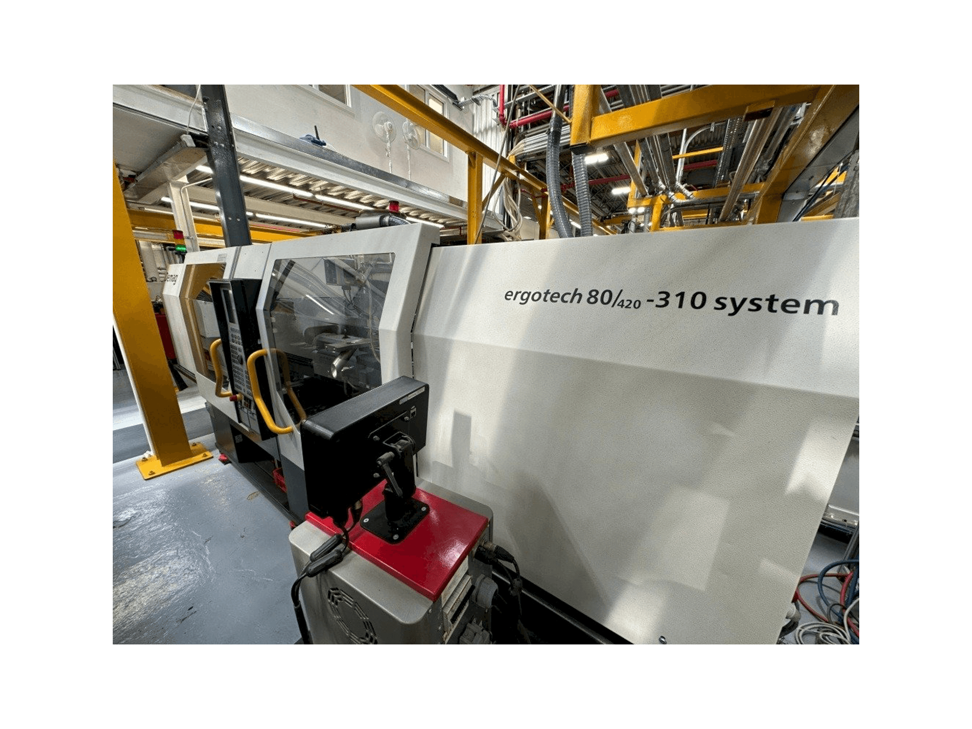 Čelní pohled na DEMAG Ergotech 80/420-310 System stroj