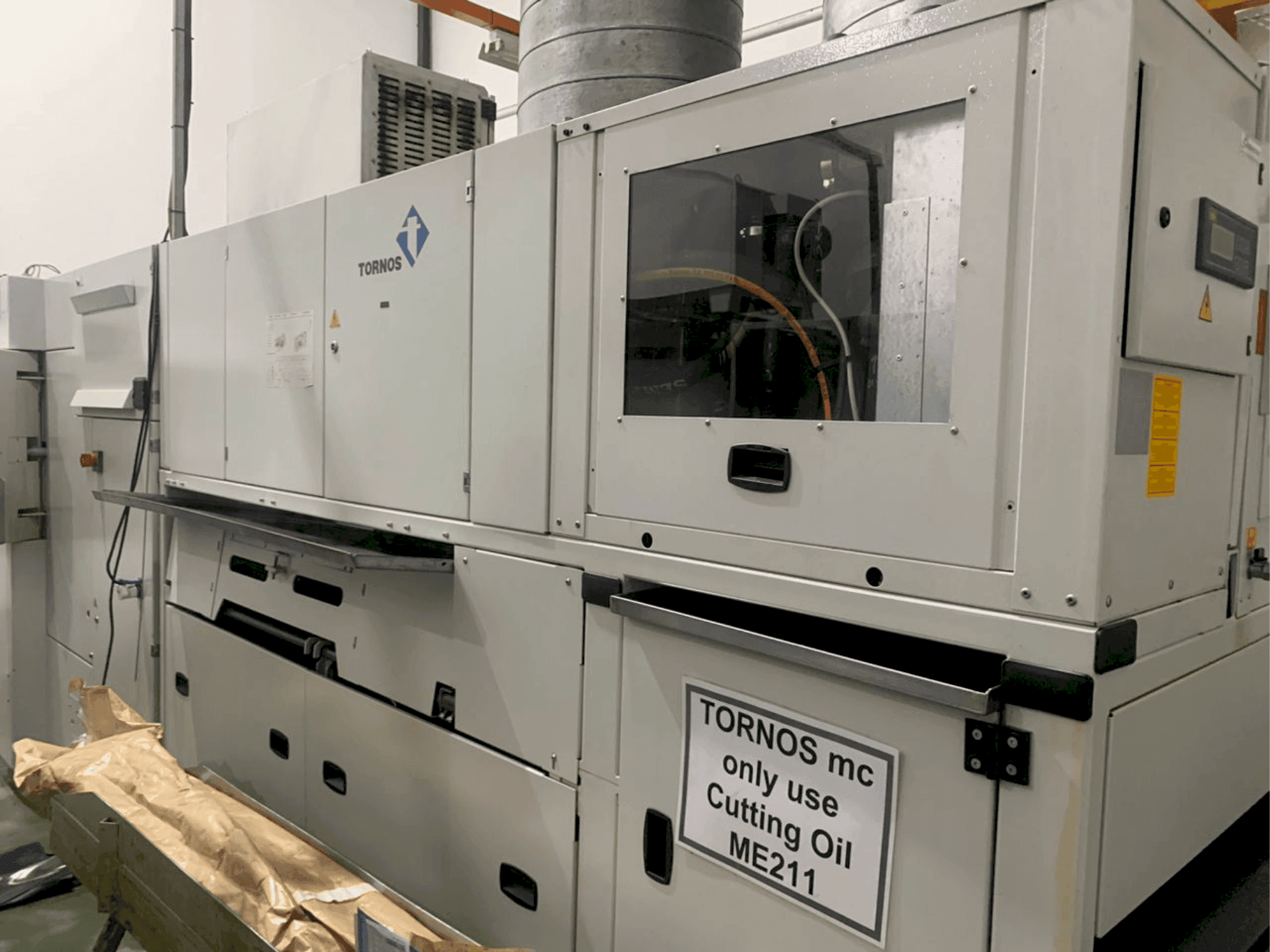 Čelní pohled na TORNOS MultiSWiss 6x14 stroj