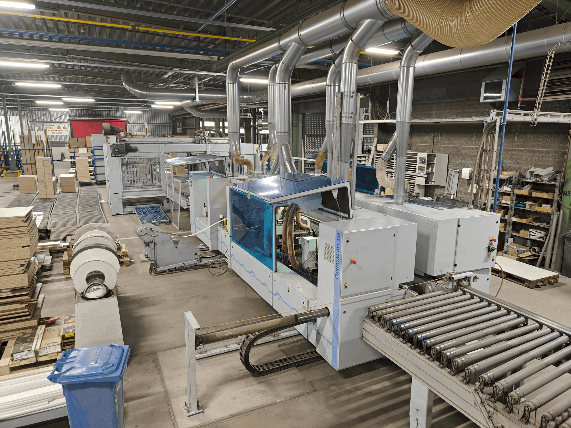 Čelní pohled na HOMAG Edgebanding line stroj