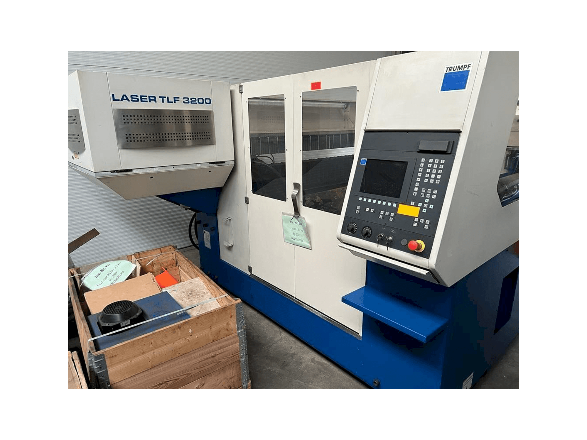 Čelní pohled na Trumpf Trumatic L3030 stroj