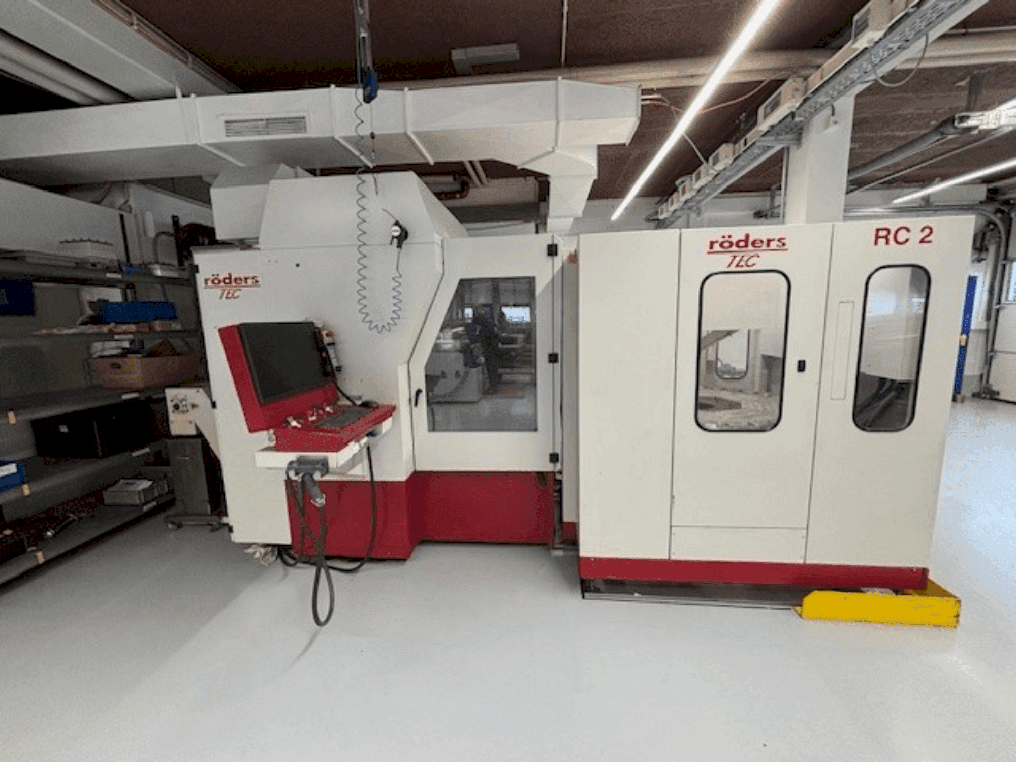 Čelní pohled na RÖDERS RPX 500 stroj