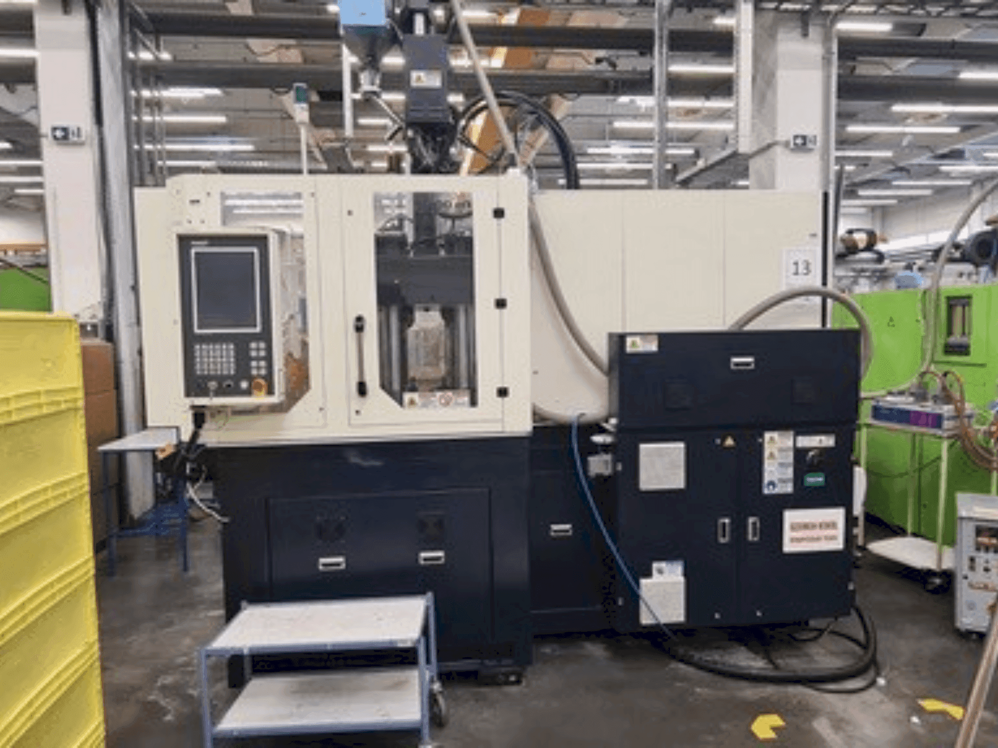 Čelní pohled na WOOJIN VHA120RS stroj