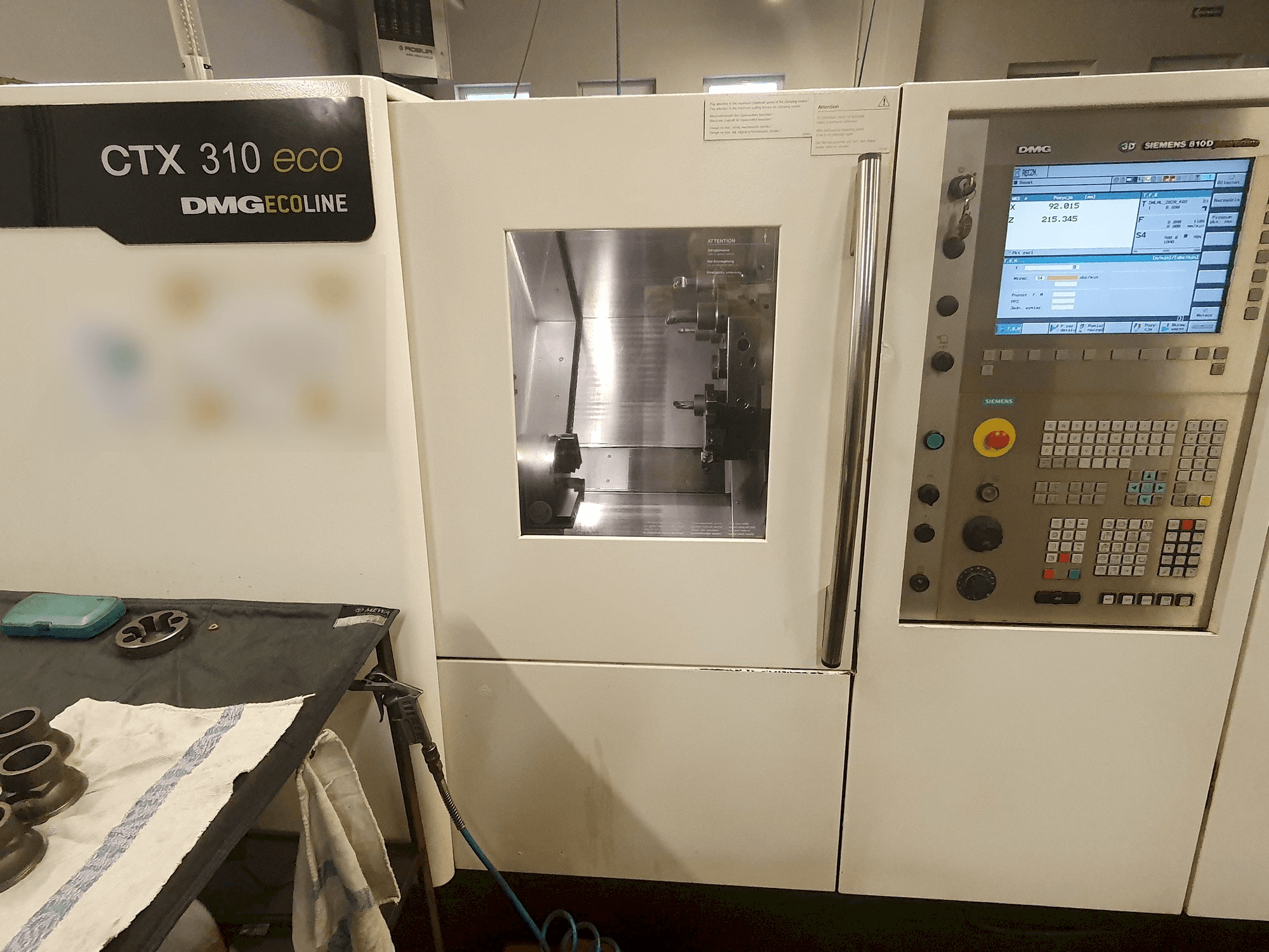 Čelní pohled na DMG GILDEMEISTER ecoline CTX 310 eco V3 stroj