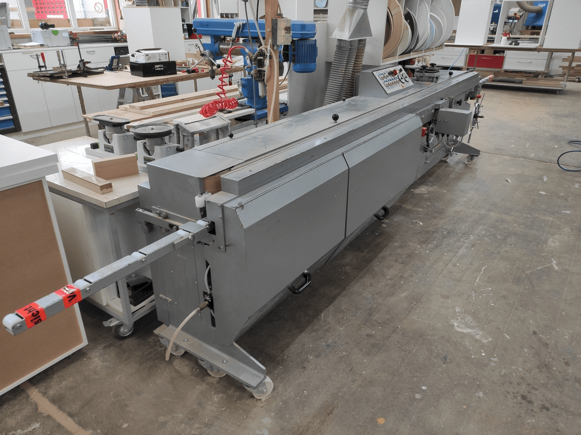 Čelní pohled na BMS Blaich model C stroj