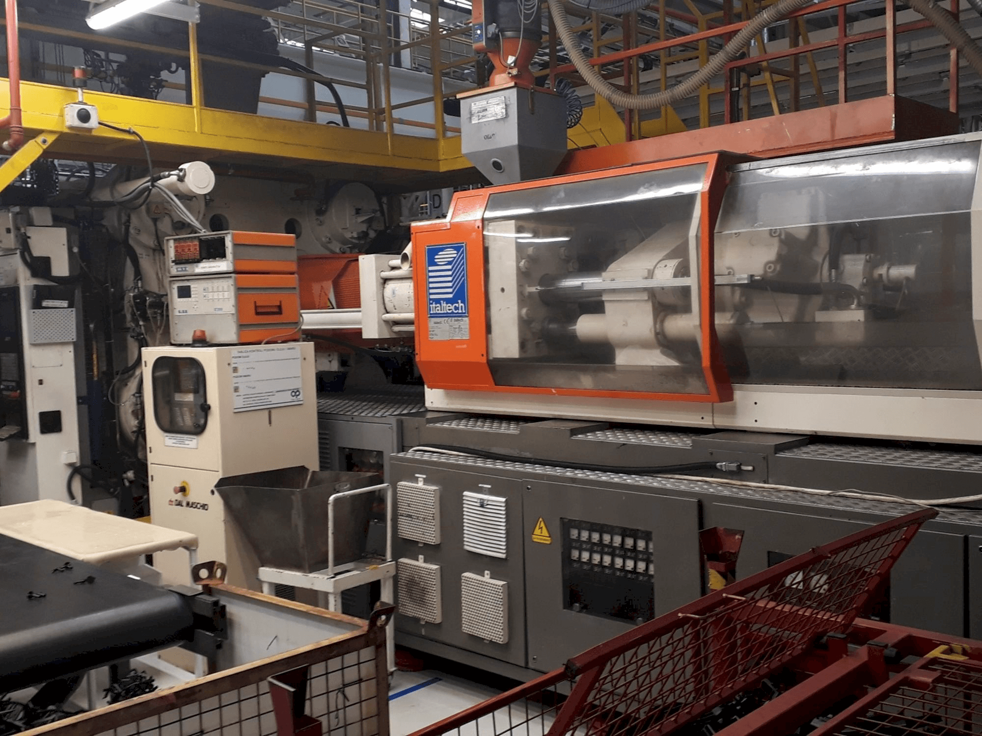 Čelní pohled na ITALTECH MSK2 stroj