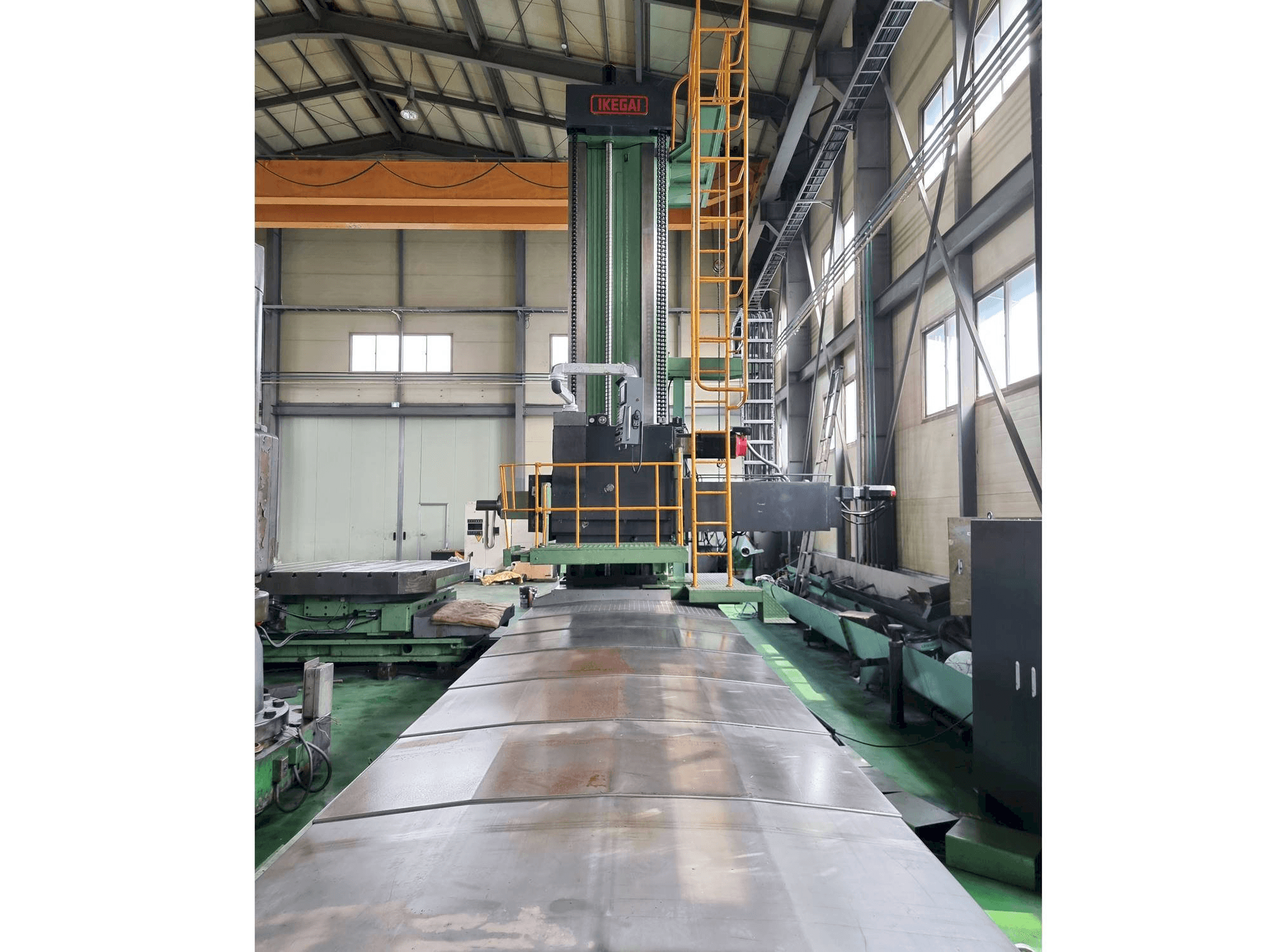 Čelní pohled na IKEGAI ANC 130FM stroj