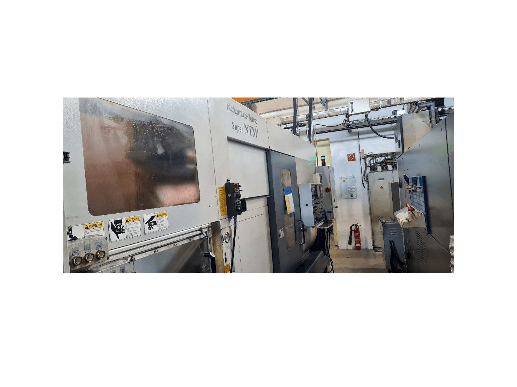 Čelní pohled na NAKAMURA Super NTM³ stroj