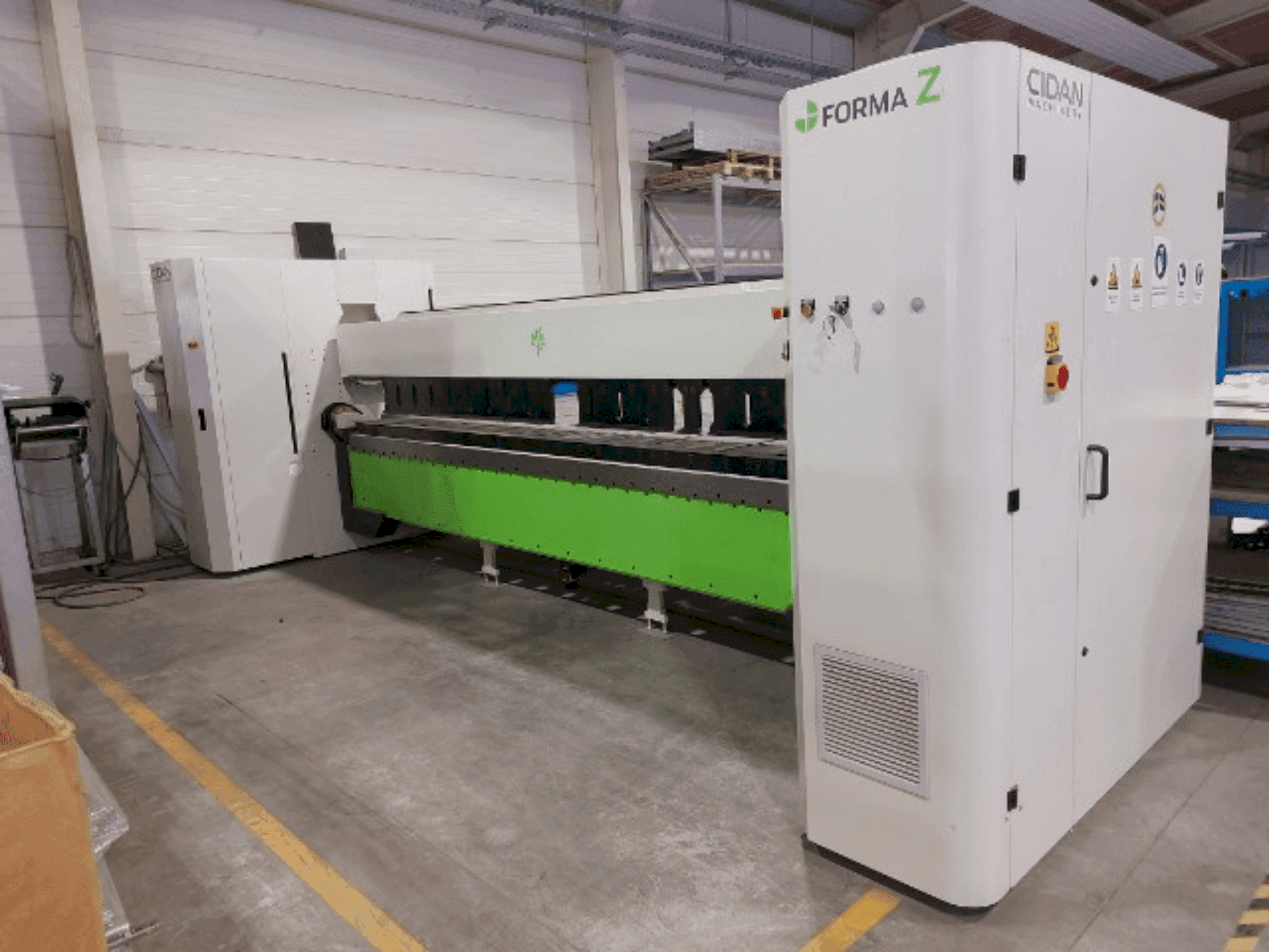 Čelní pohled na CIDAN FORMA Z 40 stroj