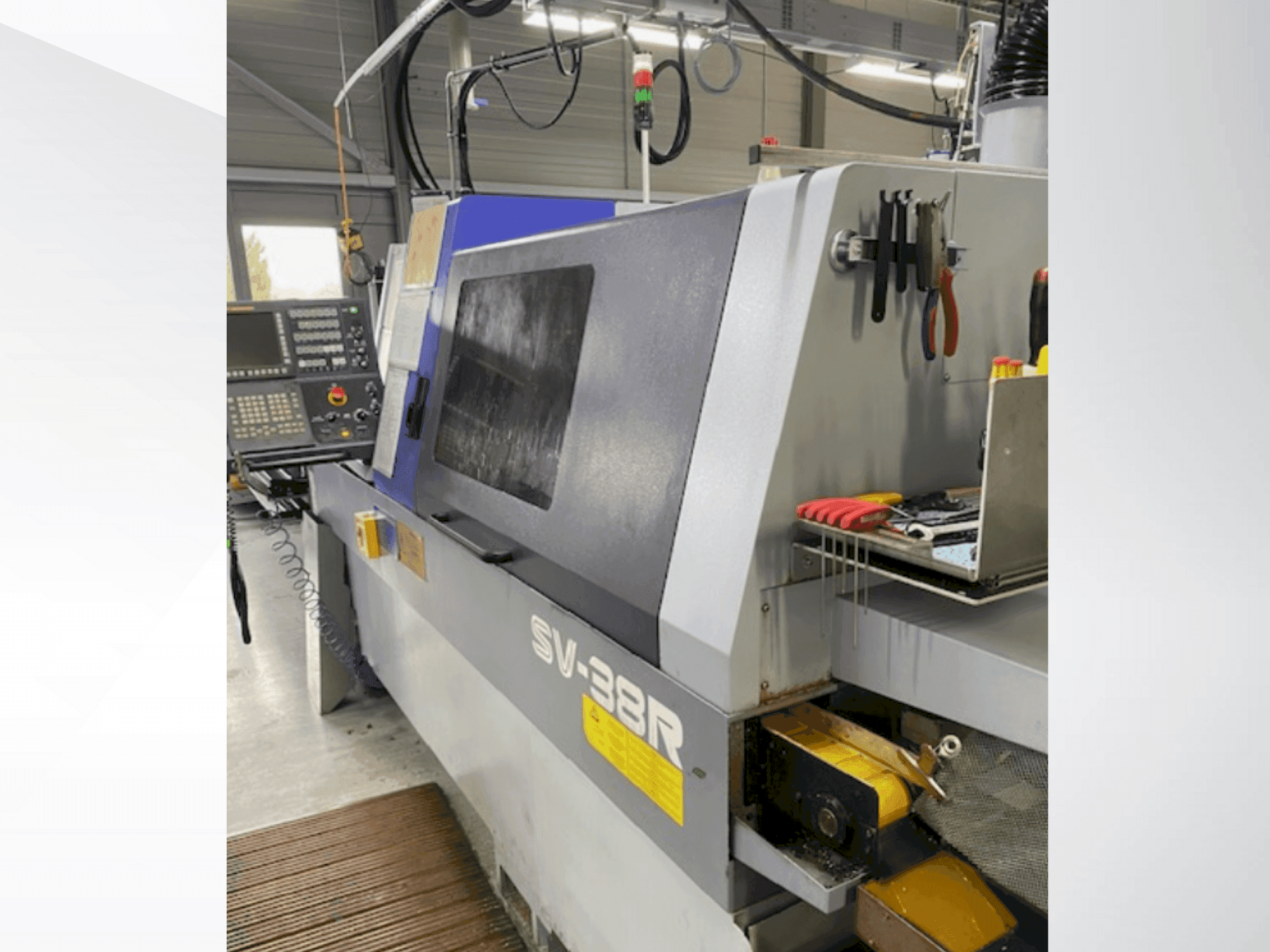 Čelní pohled na Star SV-38 R stroj