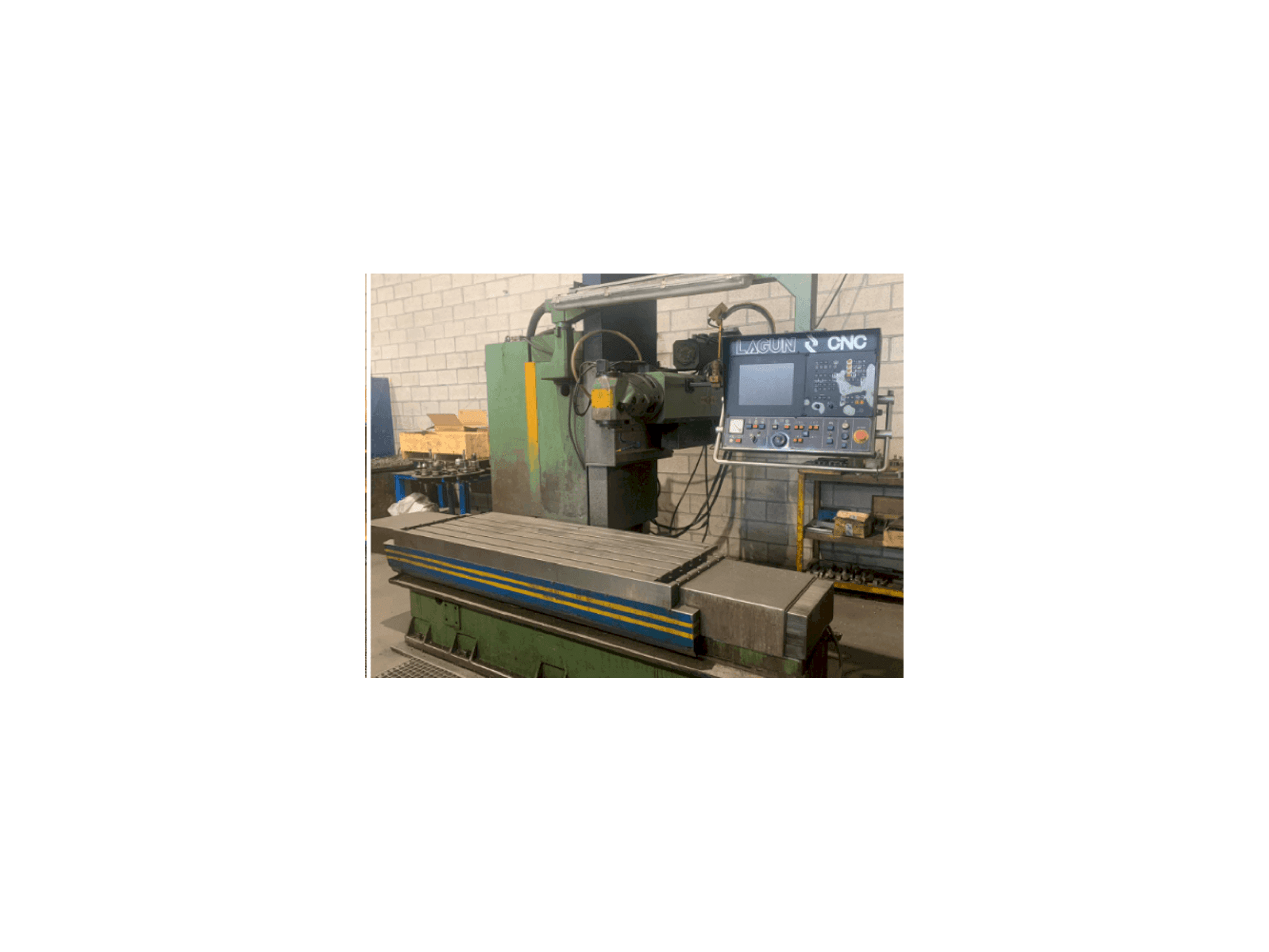 Čelní pohled na LAGUN FBF 1800 stroj