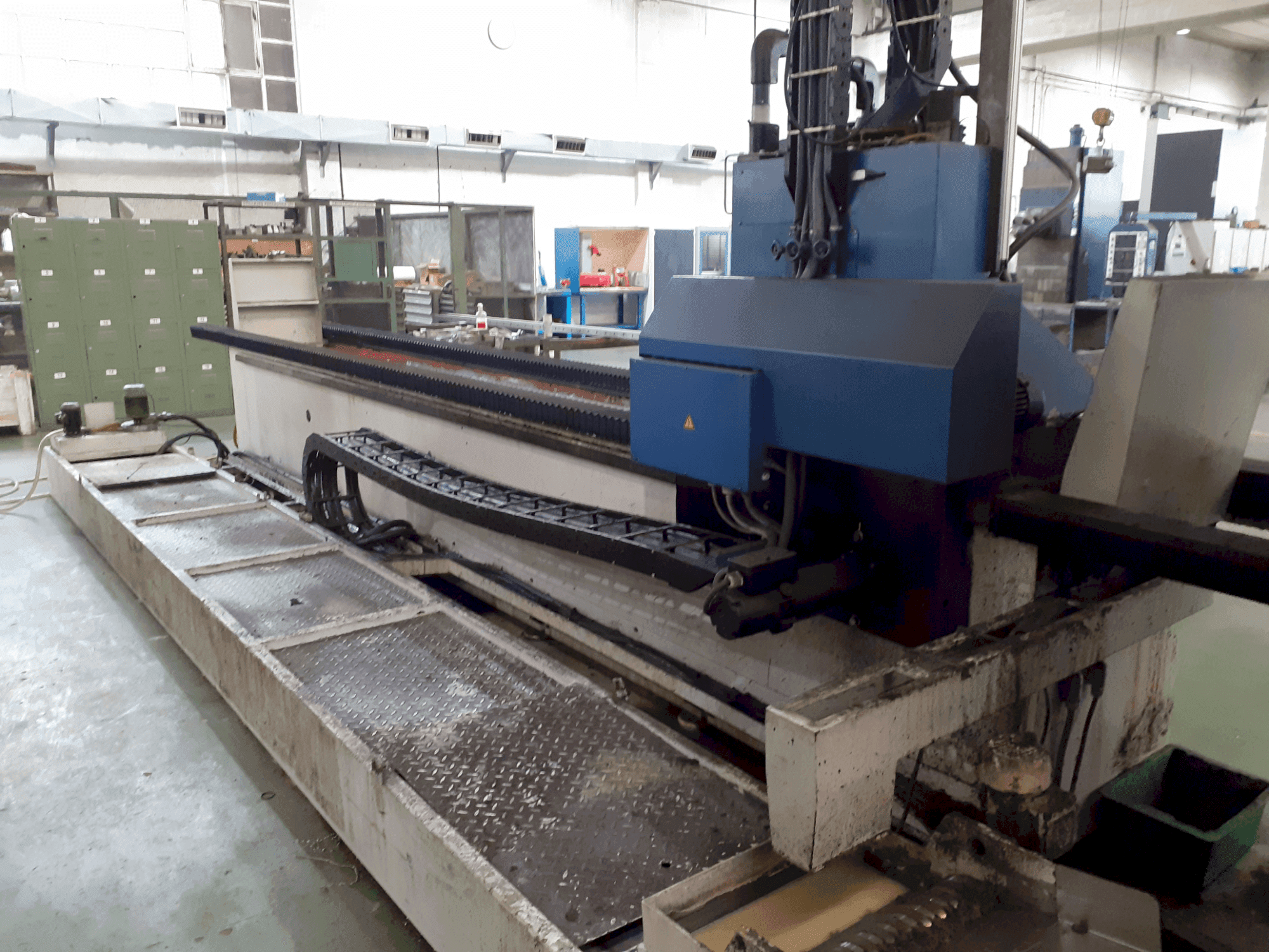 Čelní pohled na Reform AR 40/7 stroj