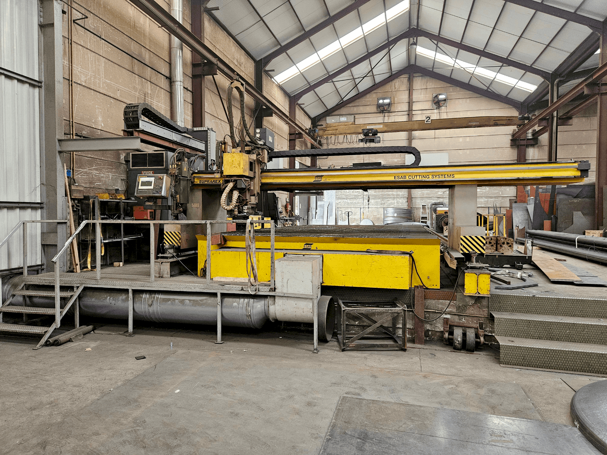 Čelní pohled na ESAB SXE-P3 4500 stroj