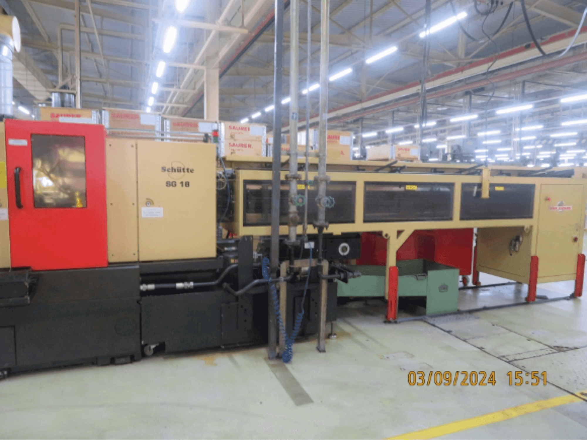 Čelní pohled na Schütte SG18 stroj