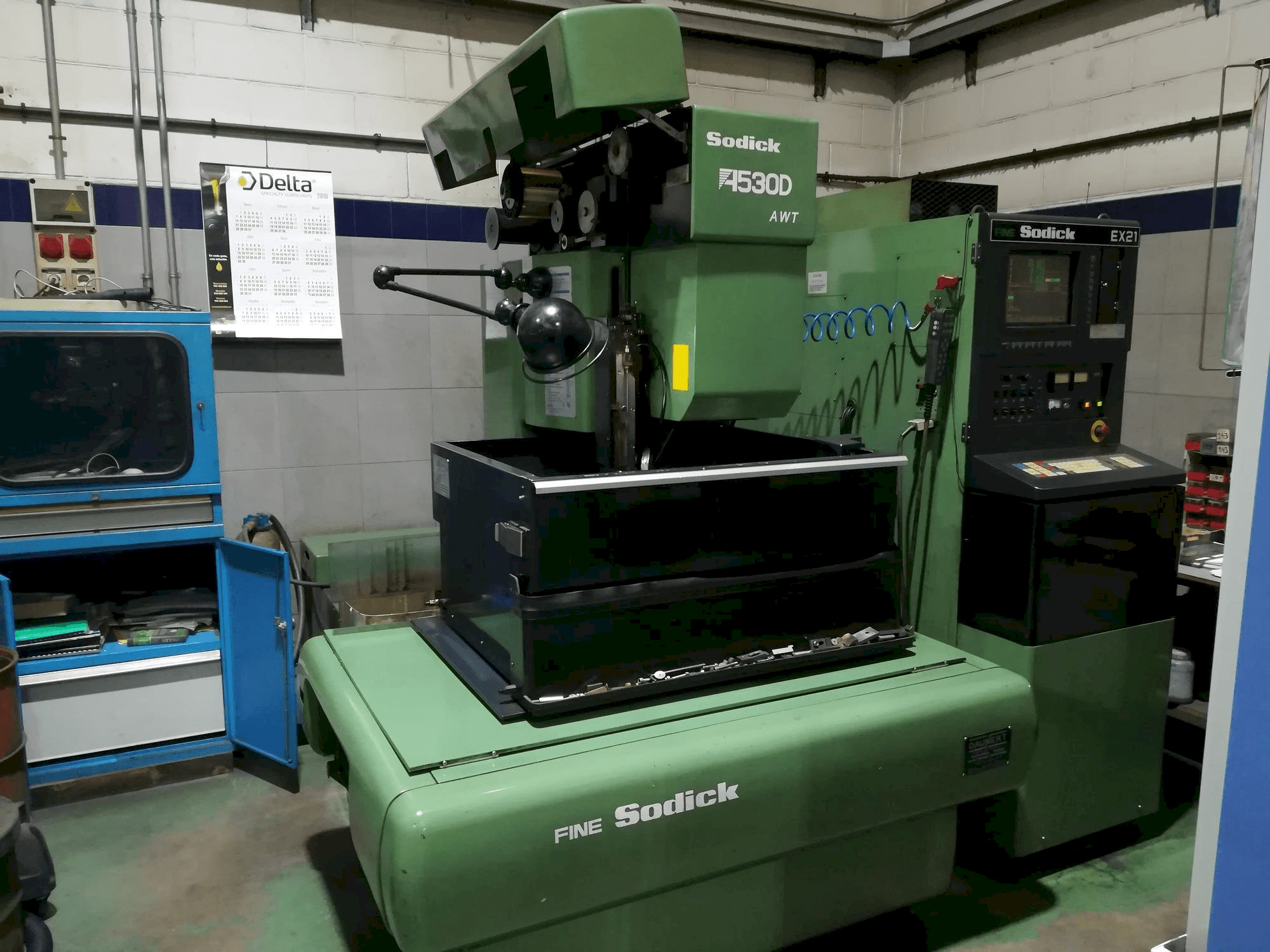 Čelní pohled na Sodick A-530D stroj