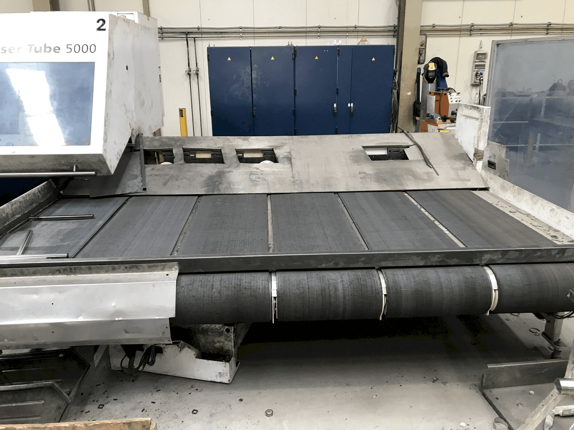 Čelní pohled na Trumpf TruLaser Tube 5000 stroj