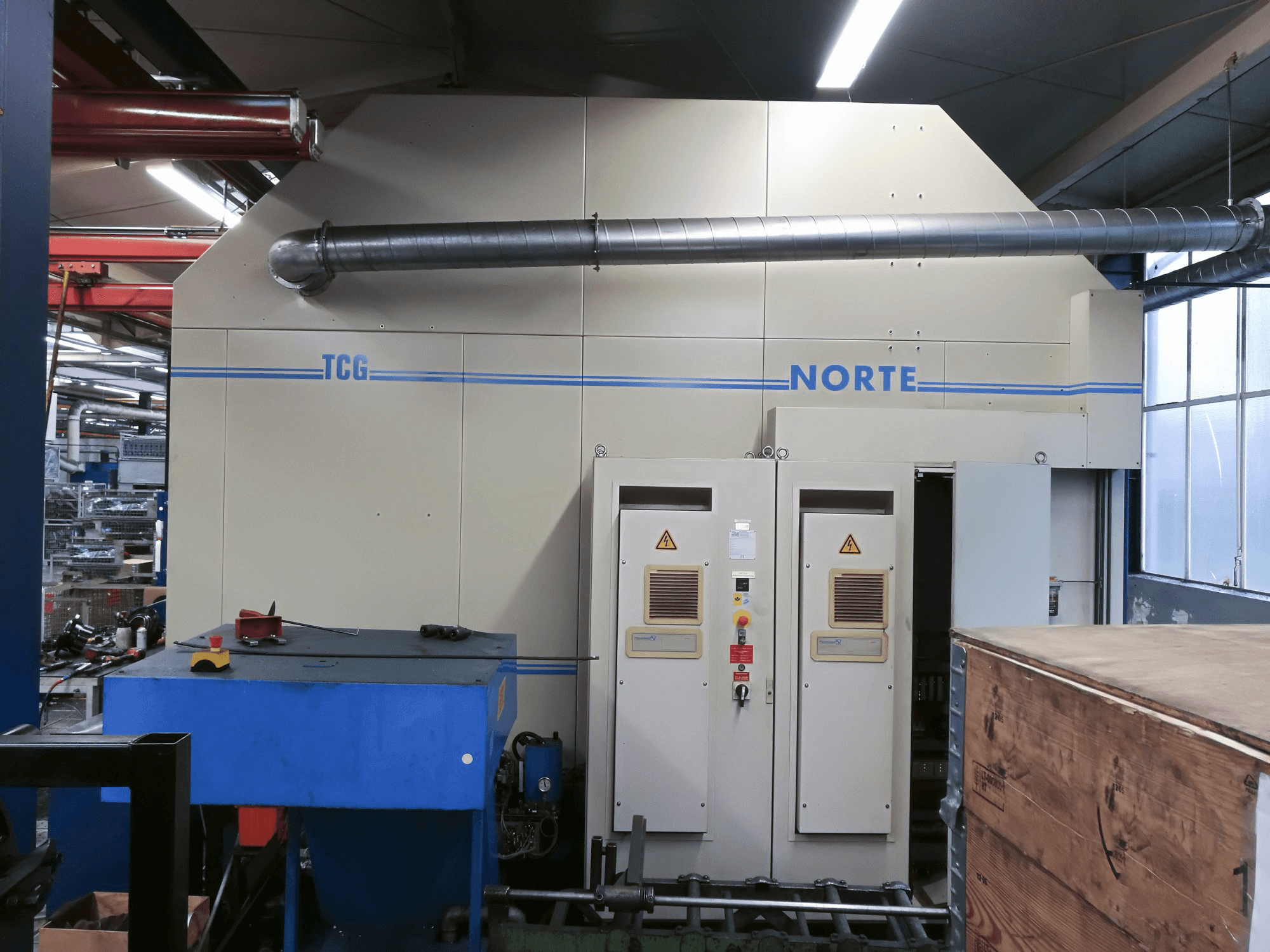 Čelní pohled na NORTE VHS 630 stroj