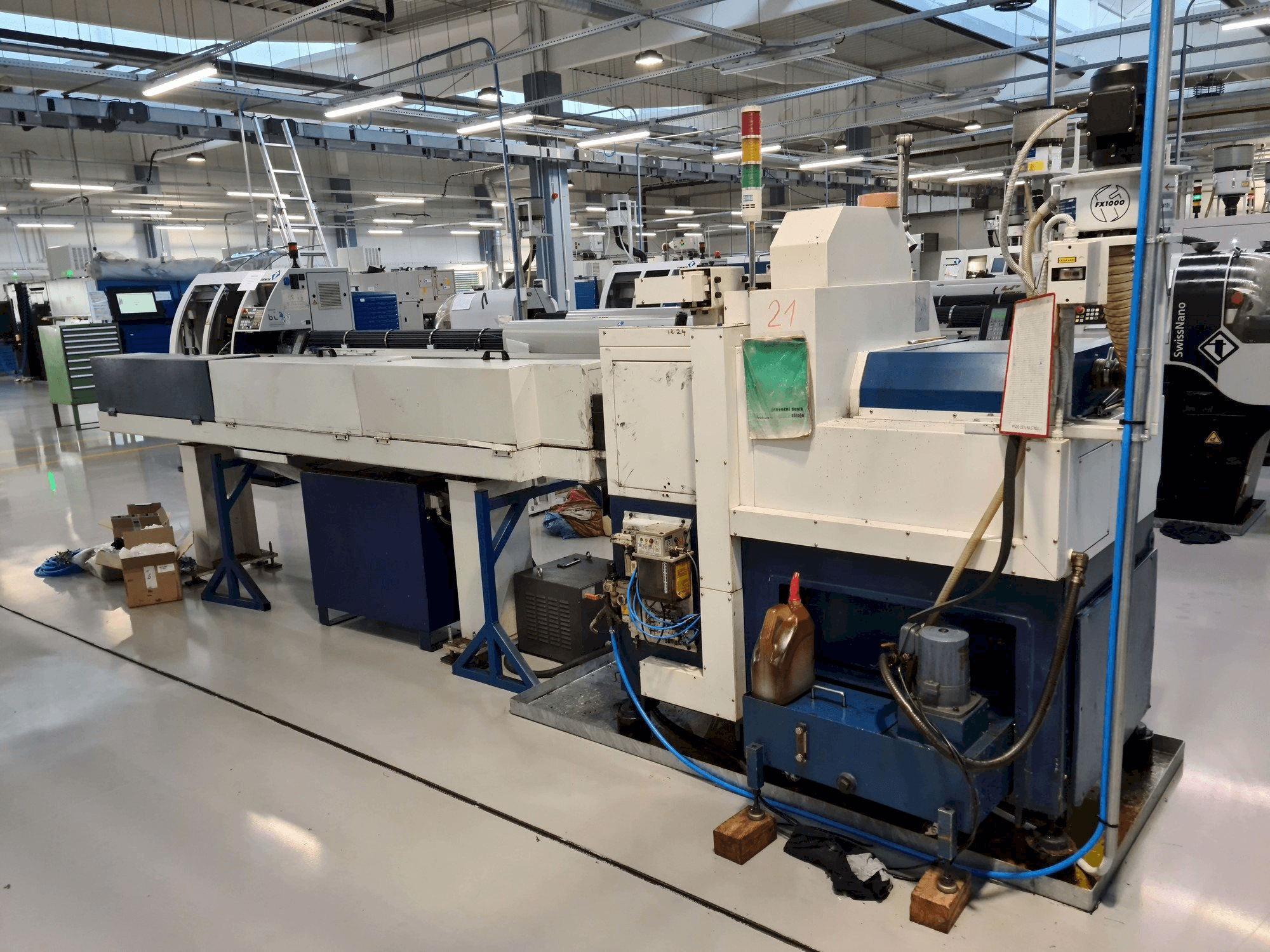 Čelní pohled na KMT Speed 12 stroj