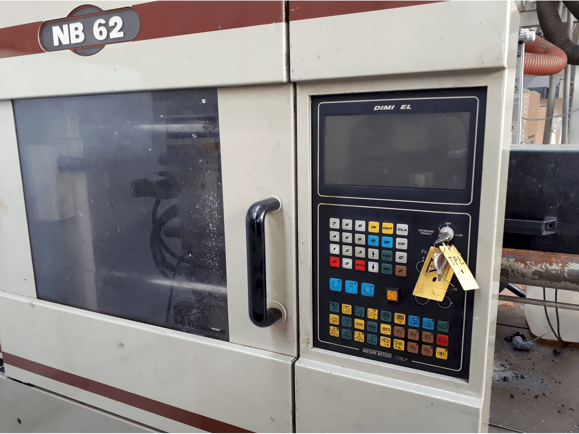 Pravý pohled na Negri Bossi NB 62 stroj