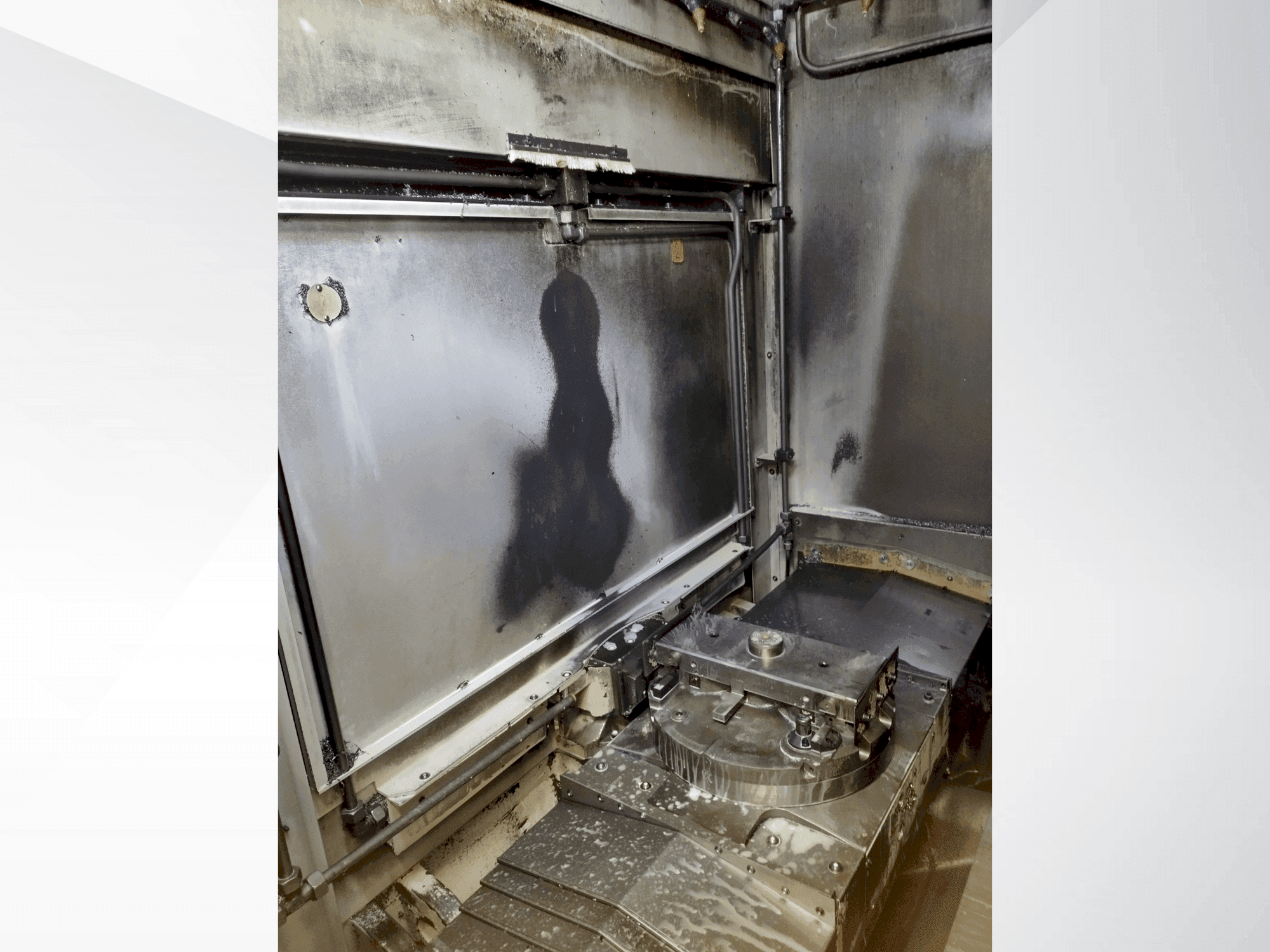 Čelní pohled na HELLER MCPH150 UNIPRO 90 stroj