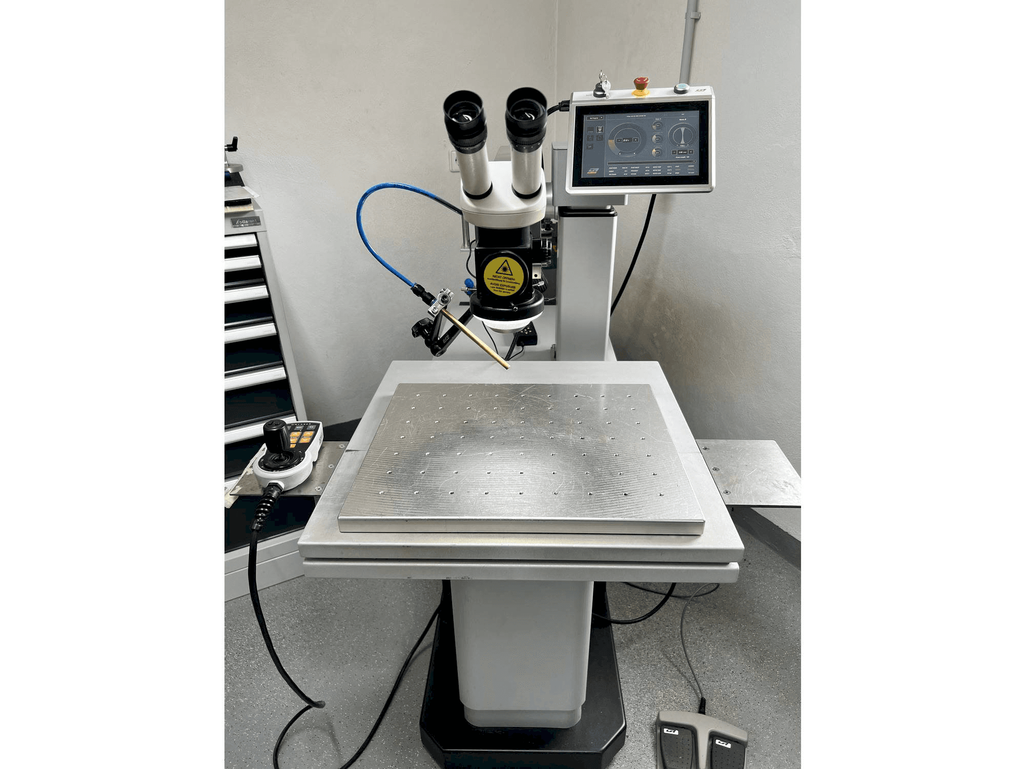 Čelní pohled na ORLaser LRS EVO 160W stroj