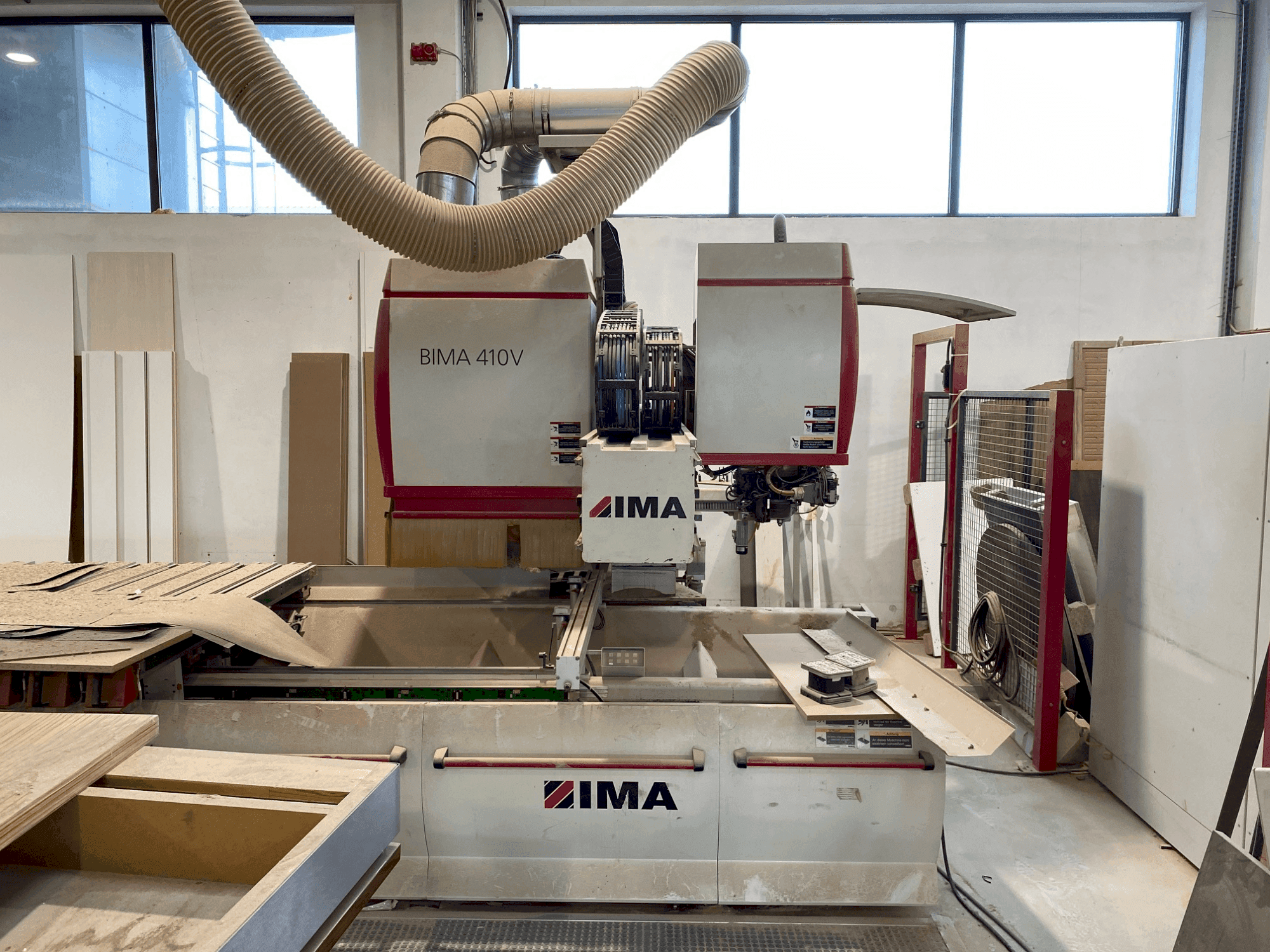 Čelní pohled na IMA BIMA 410 V (2005) stroj