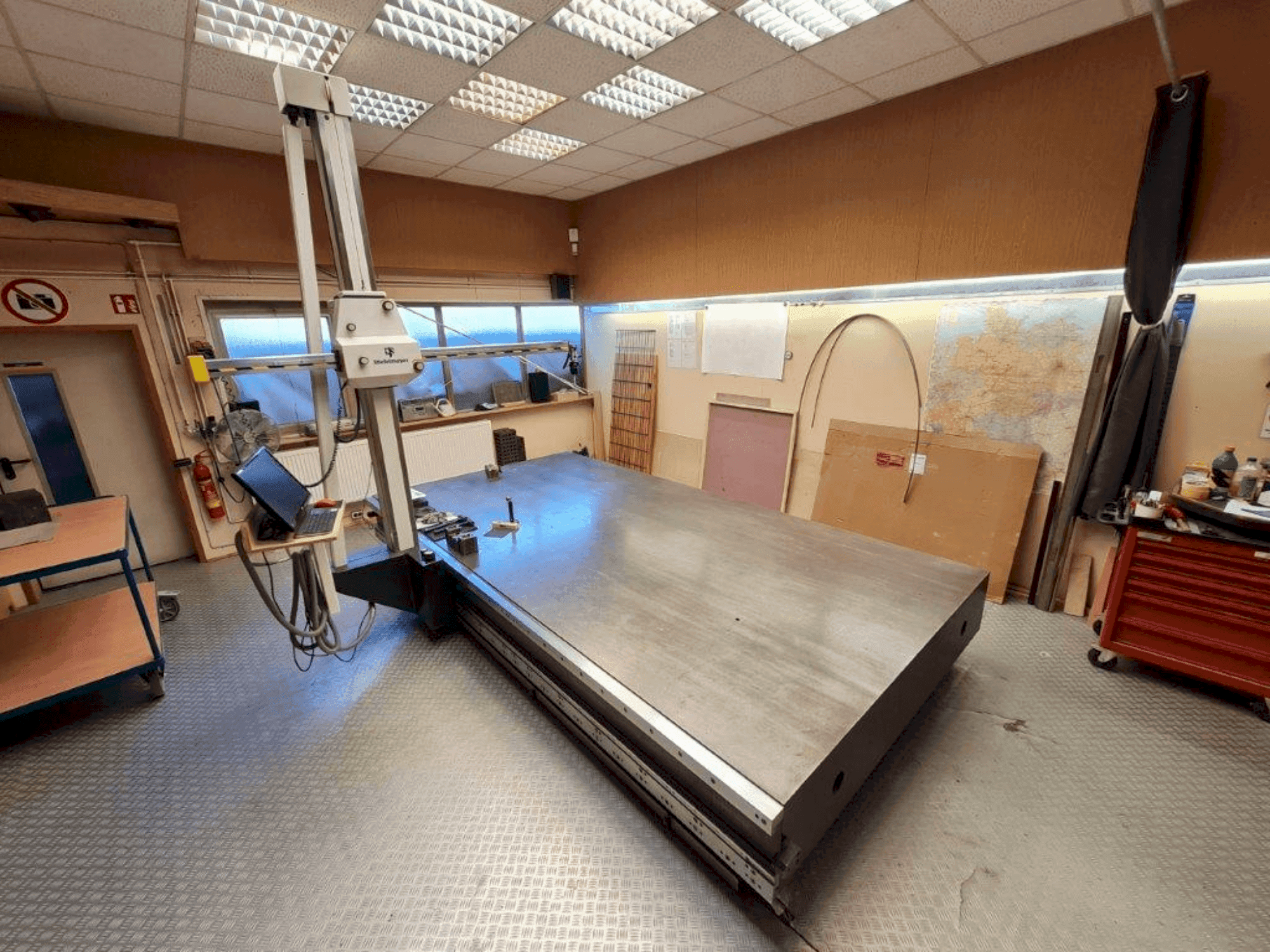 Čelní pohled na Stiefelmayer C160 410632 stroj