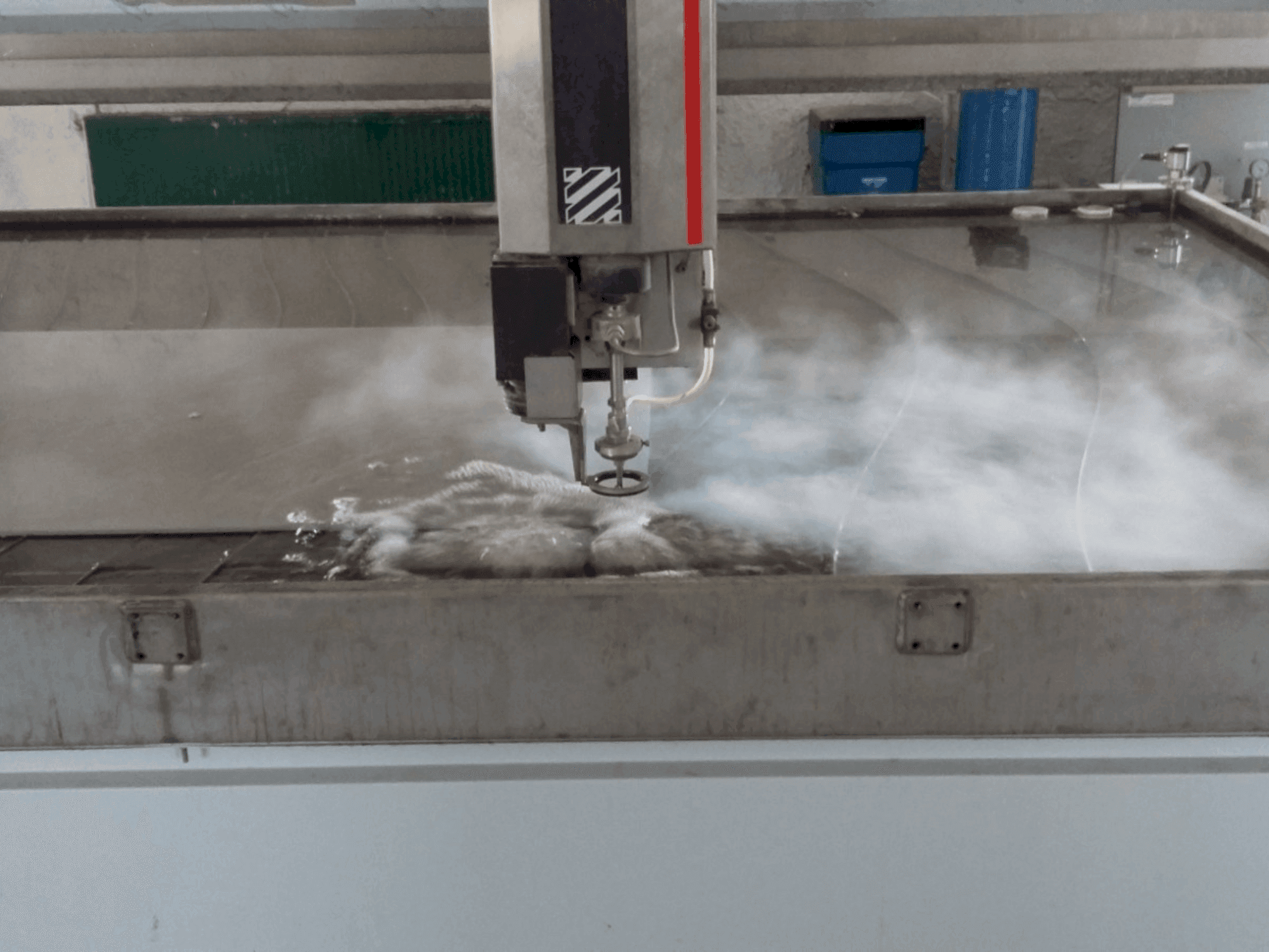 Pracovní prostor na Intermac primus 322 (2014) stroje