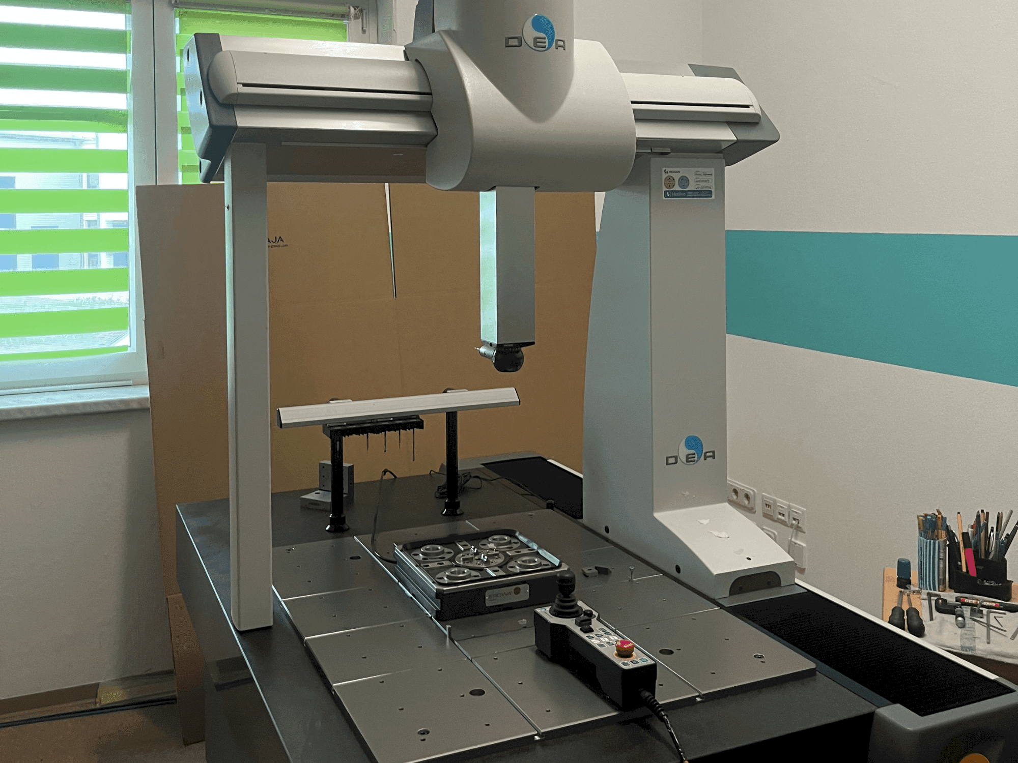 Čelní pohled na Hexagon Global 07.10.07 stroj